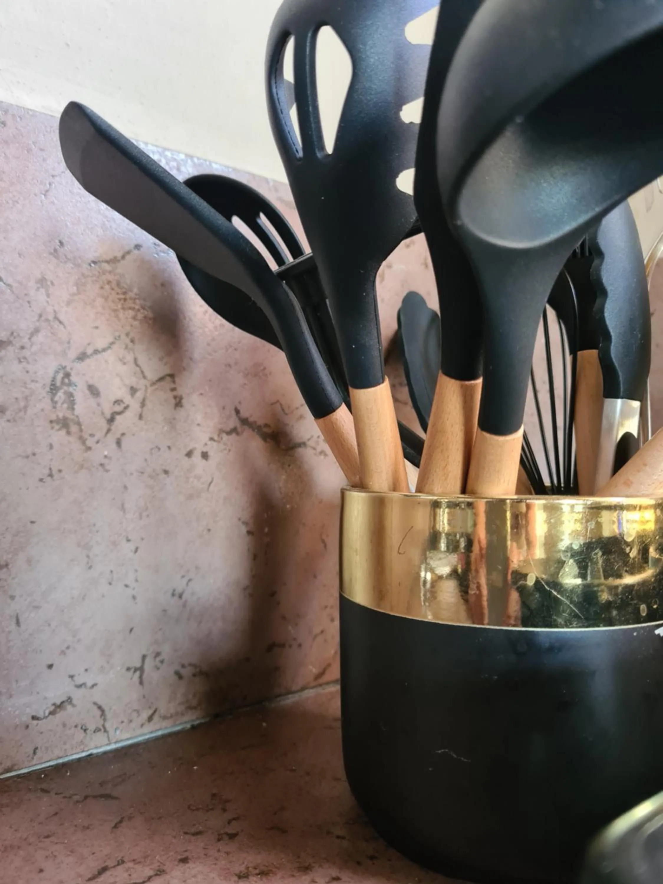 Kitchen or kitchenette in African Game Lodge