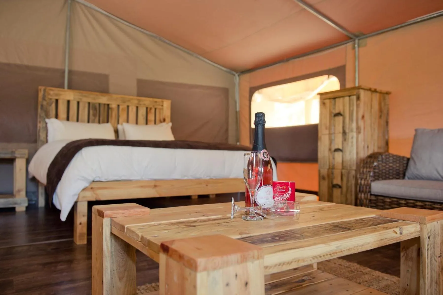 Bedroom, Bed in African Game Lodge