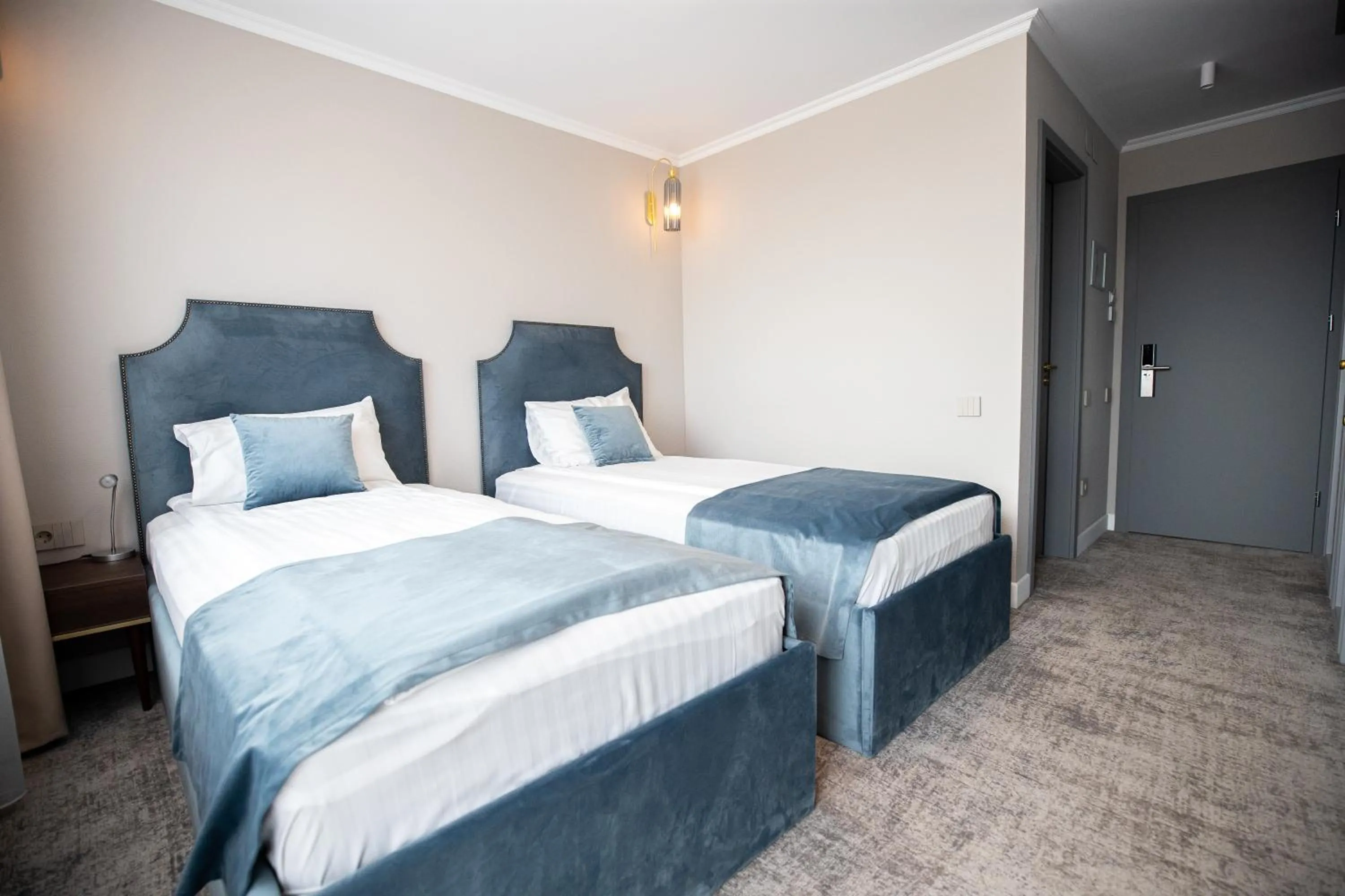 Bed in Hotel Meridian