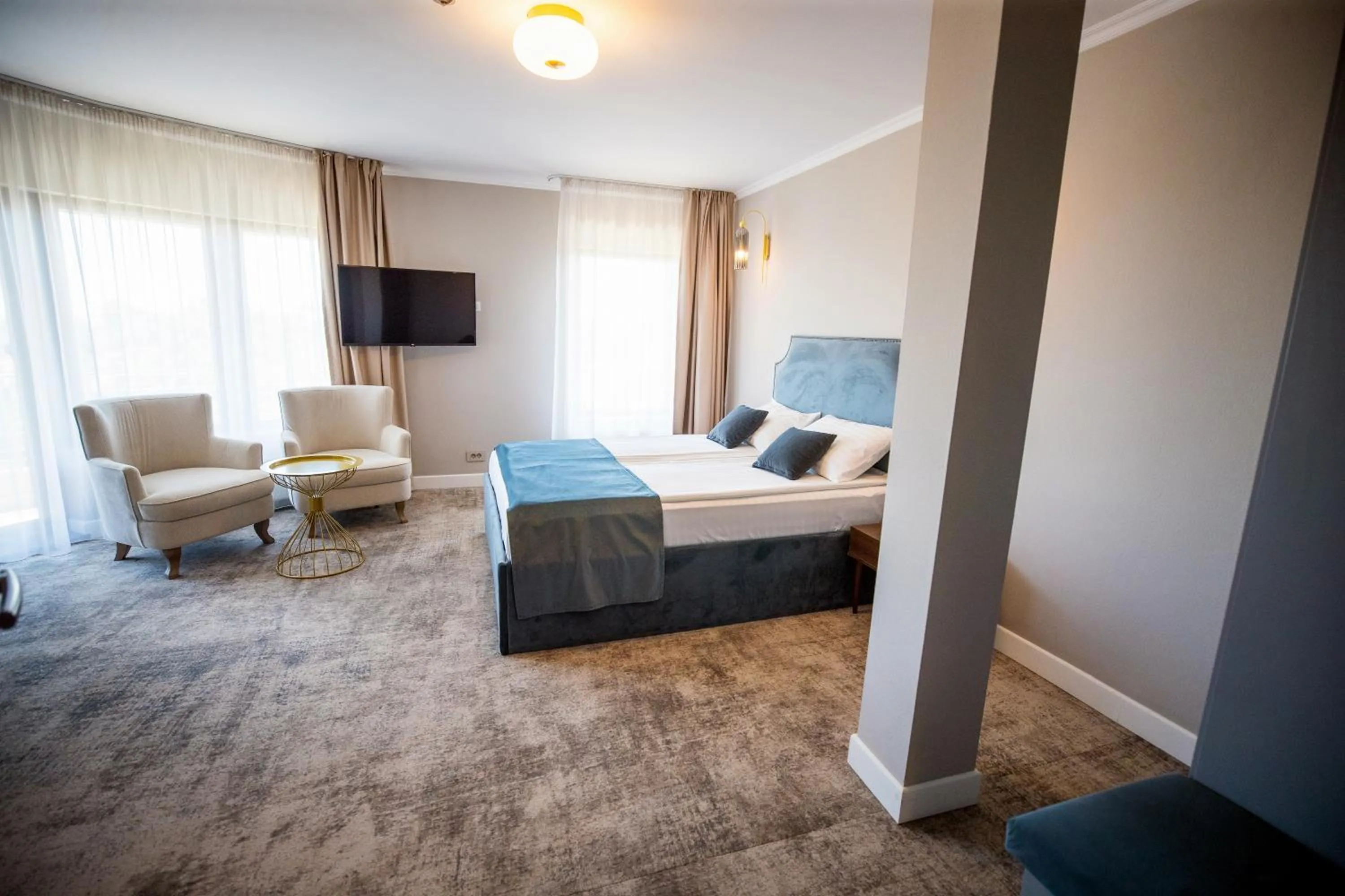 Photo of the whole room, Bed in Hotel Meridian