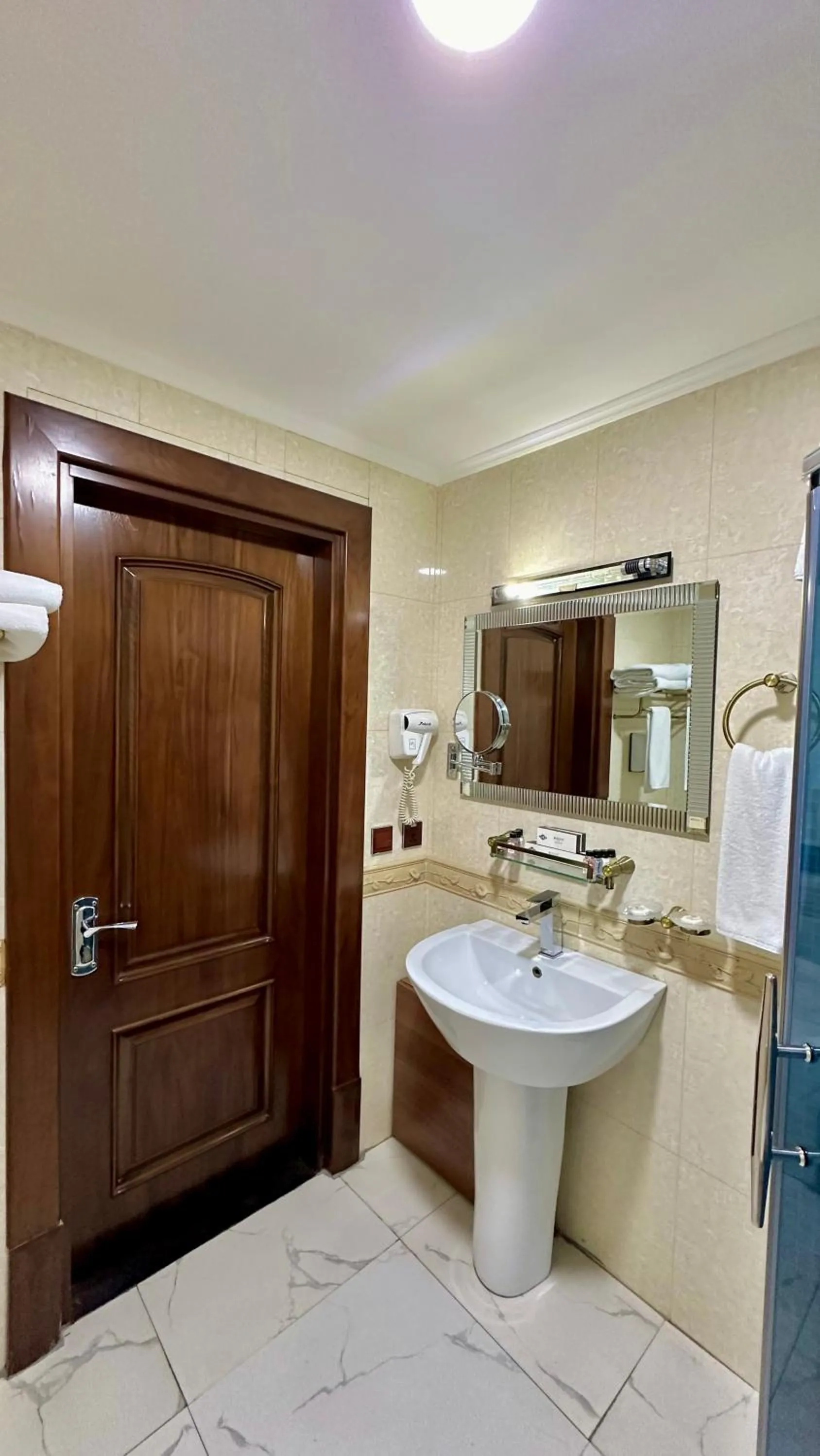 Hayot Hotel