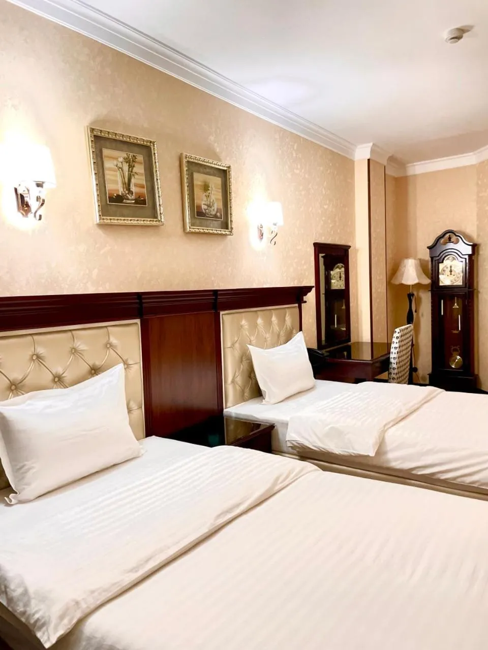 Bed in Hayot Hotel