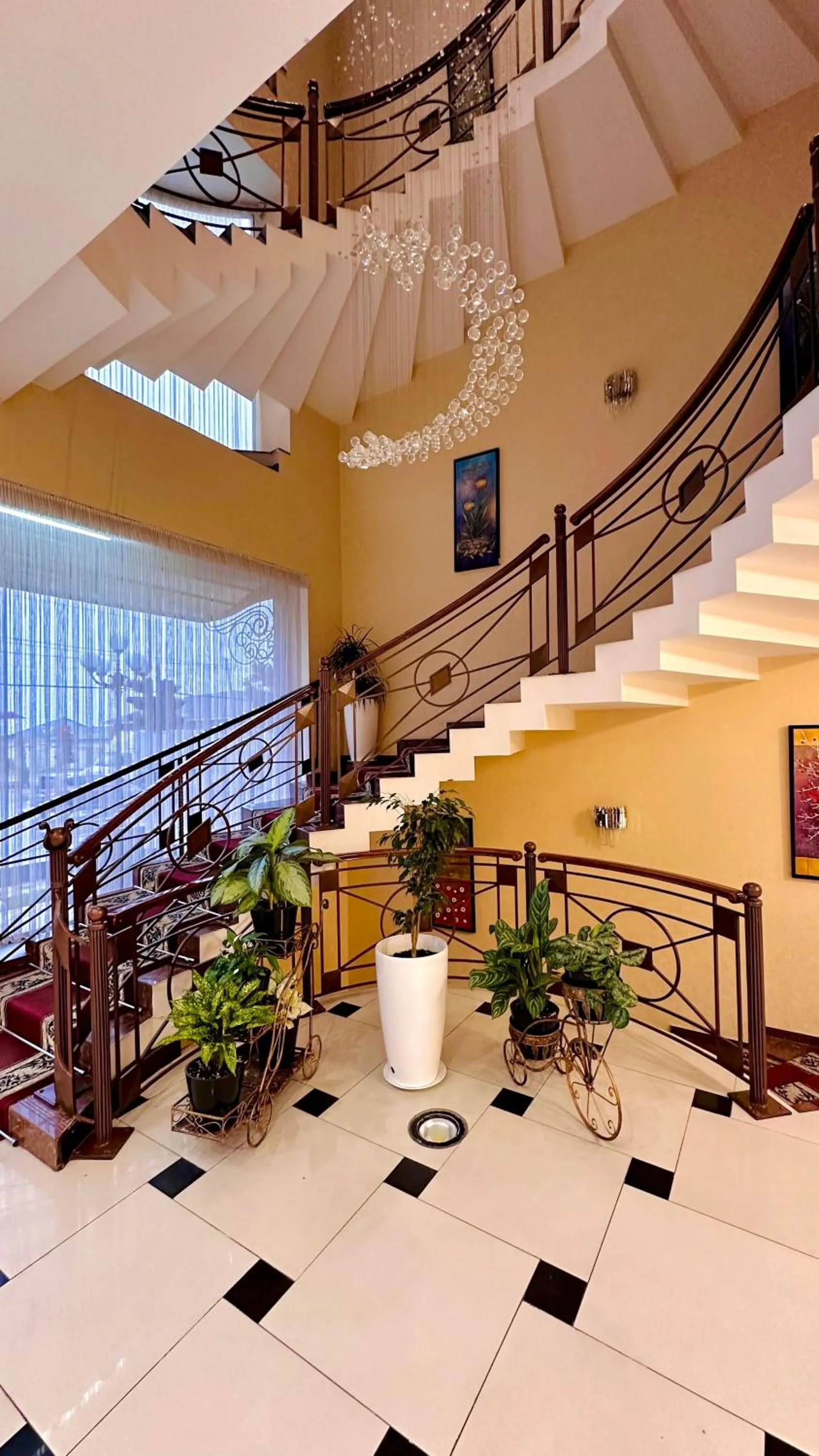 Hayot Hotel