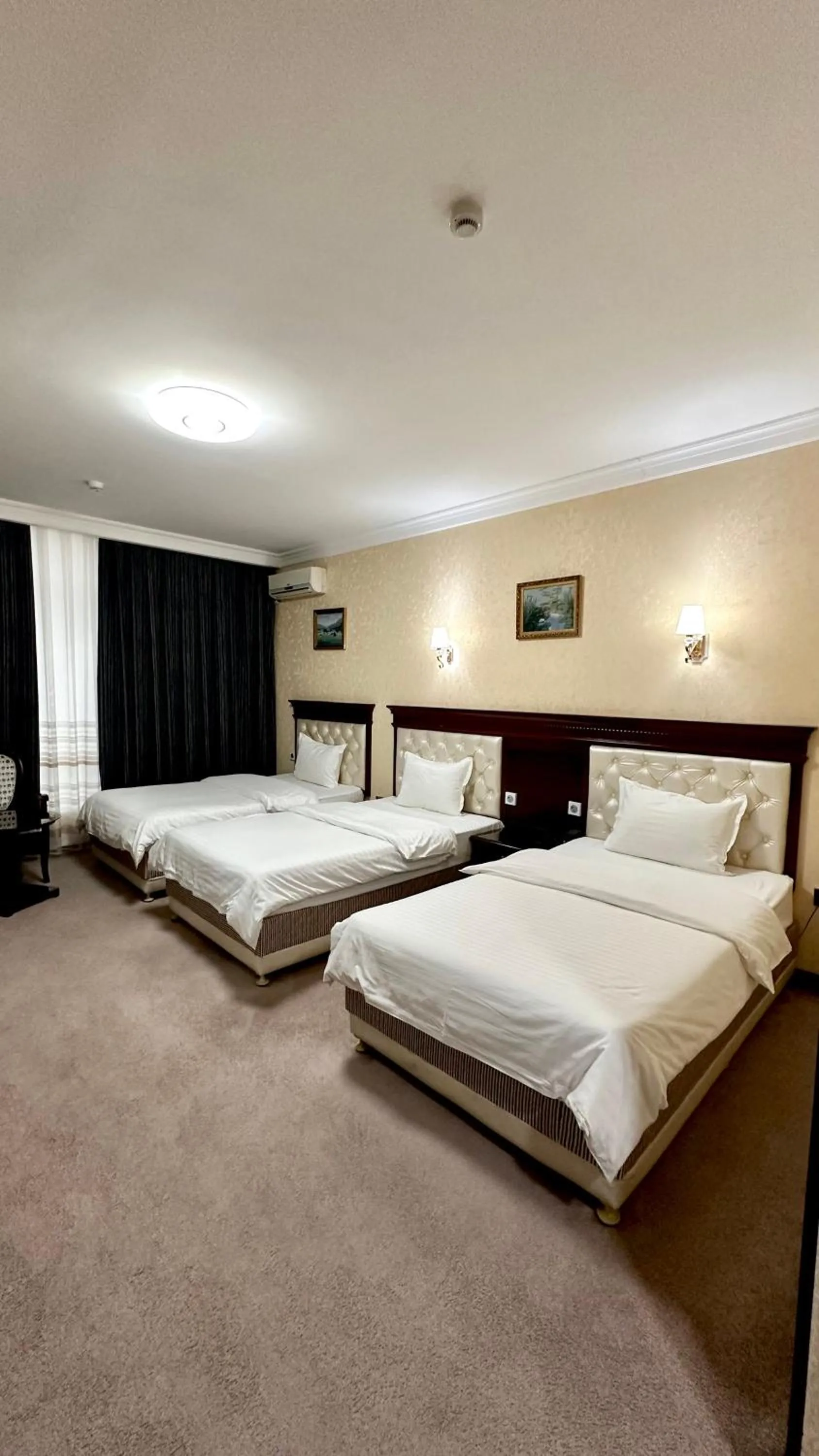 Bed in Hayot Hotel