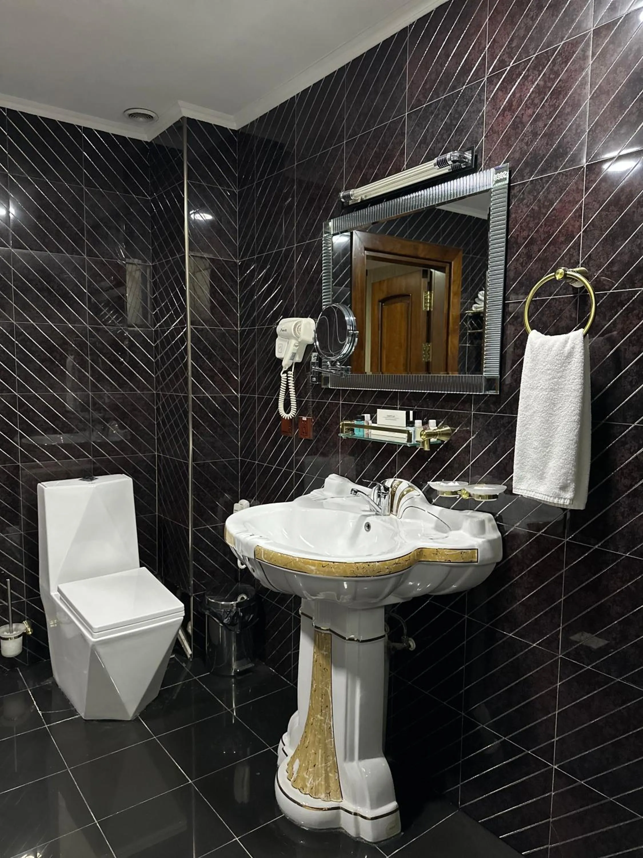 Hayot Hotel
