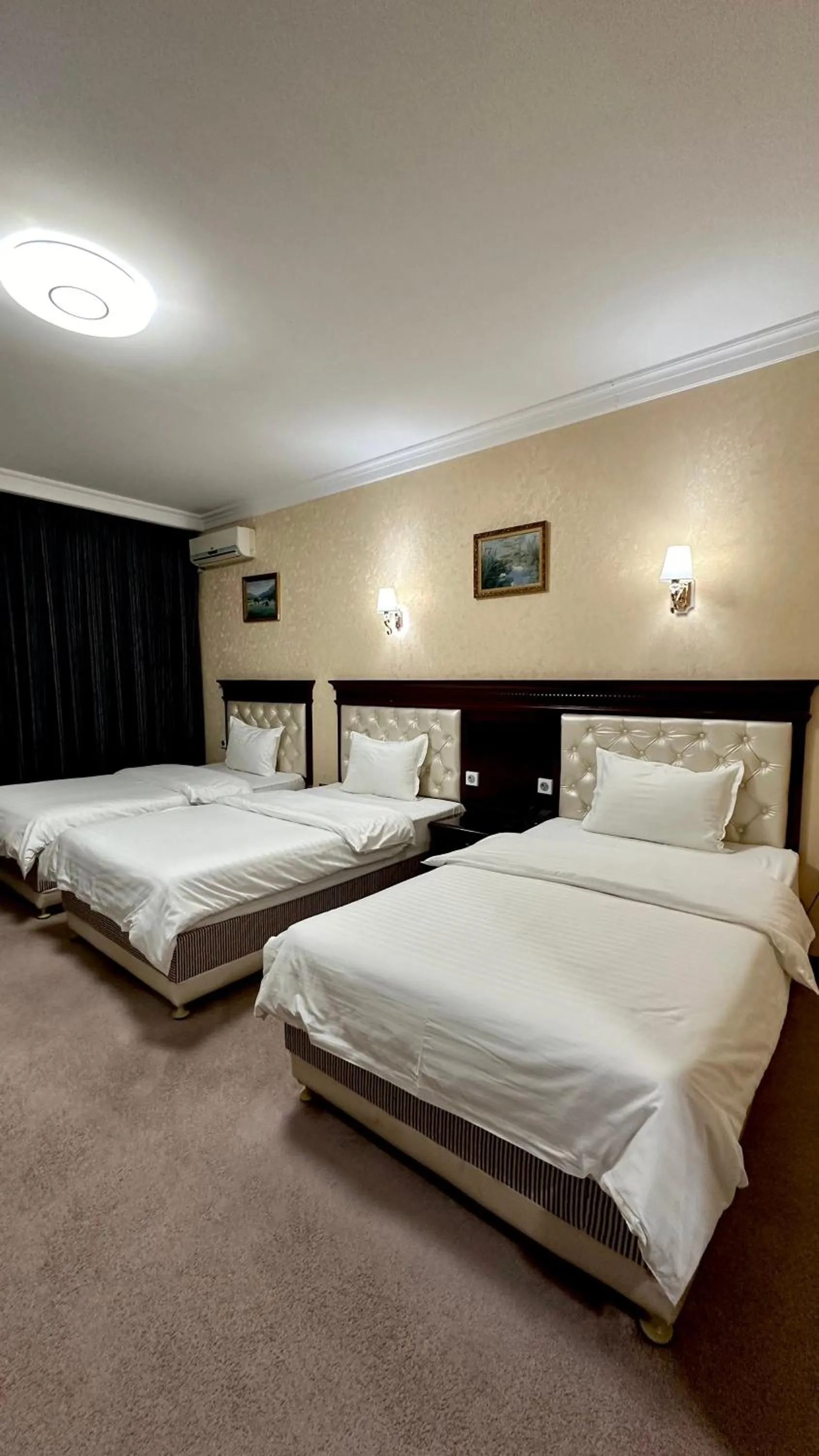 Bed in Hayot Hotel