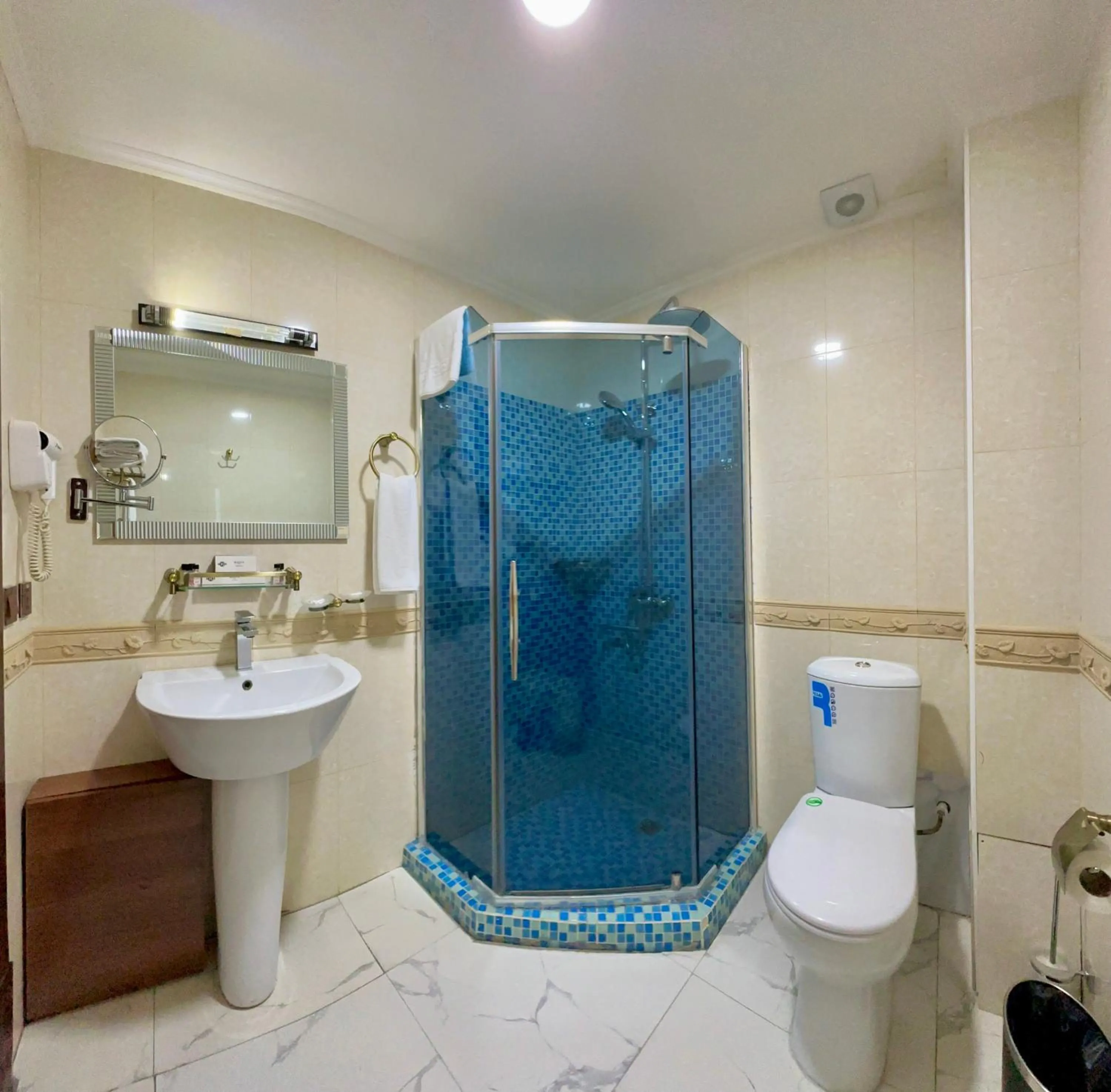 Hayot Hotel
