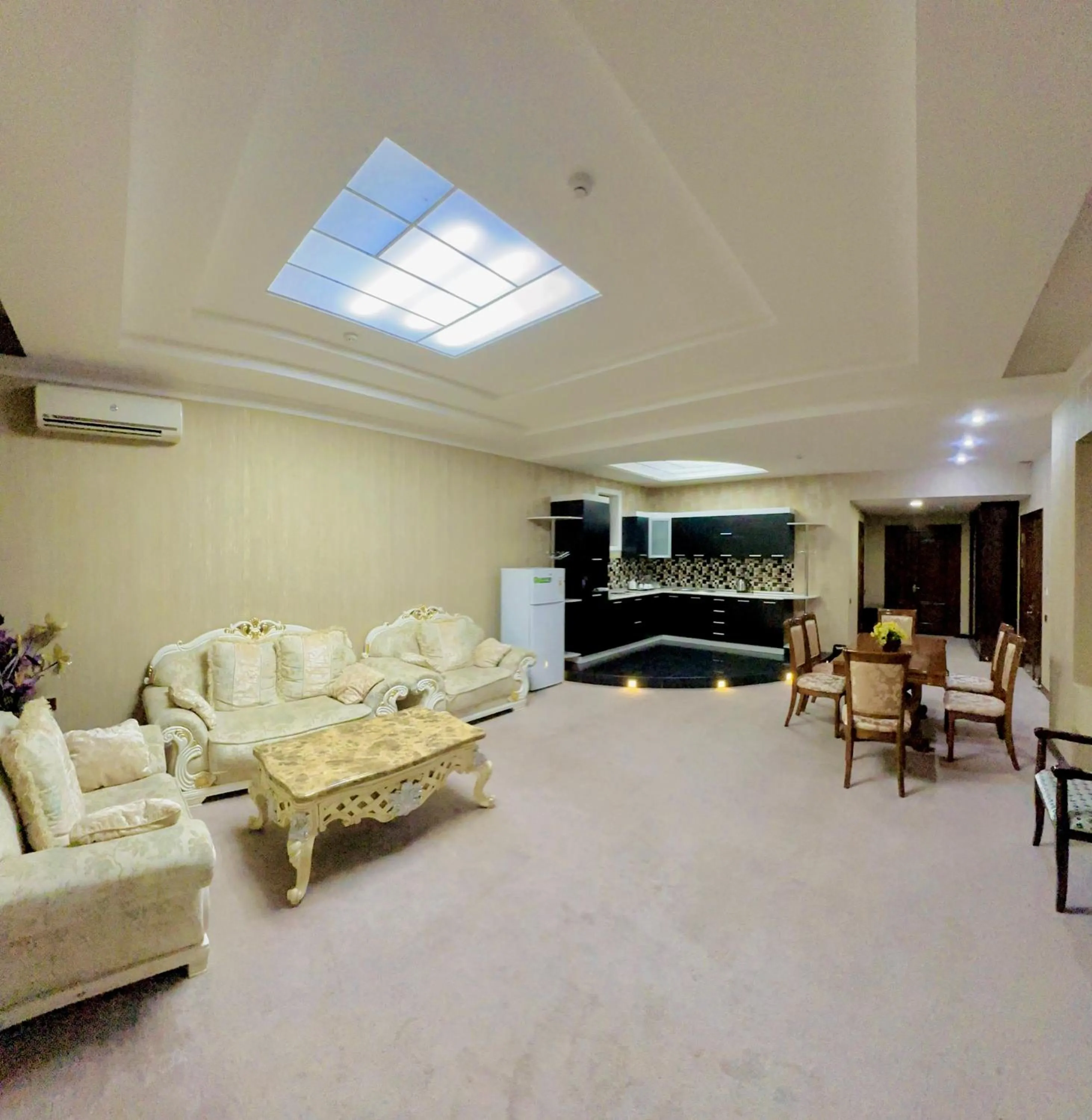 Hayot Hotel
