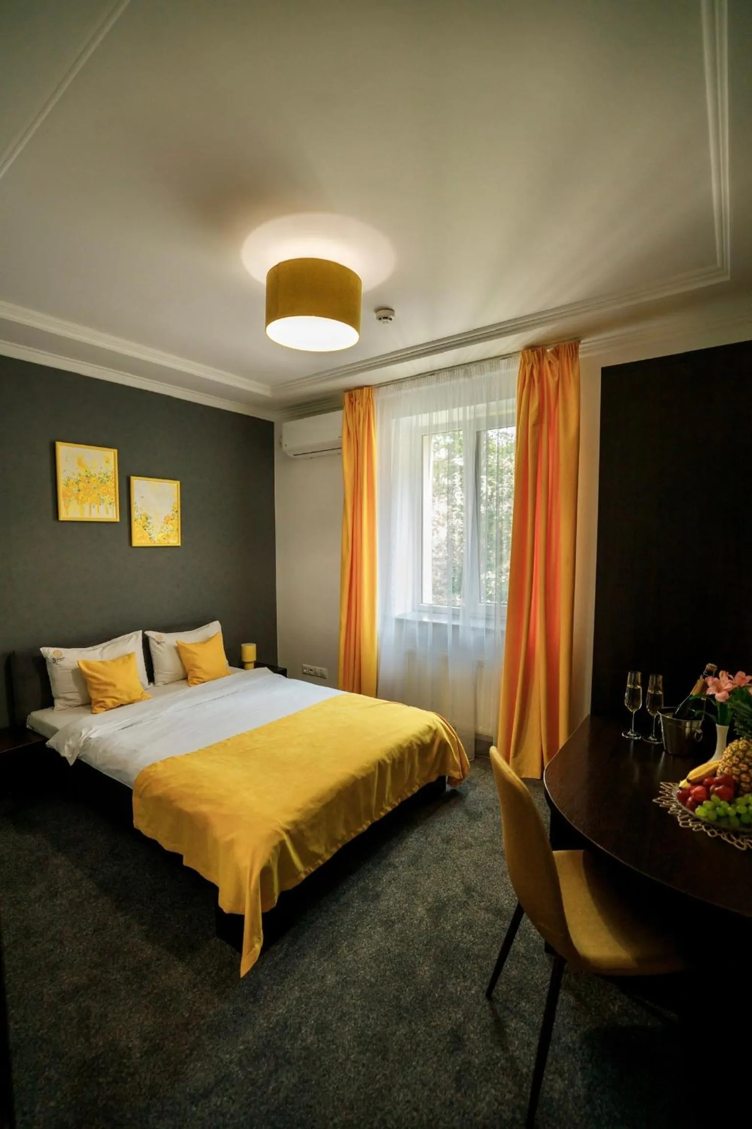 King Room - single occupancy in Sunny Hotel