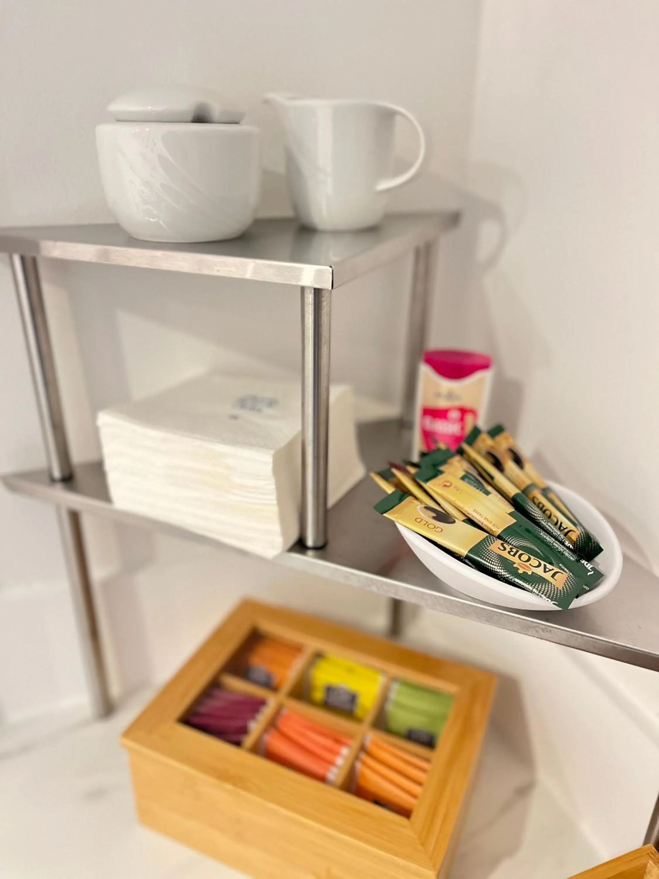 kitchen in Golden Tulip Kassel Hotel Reiss