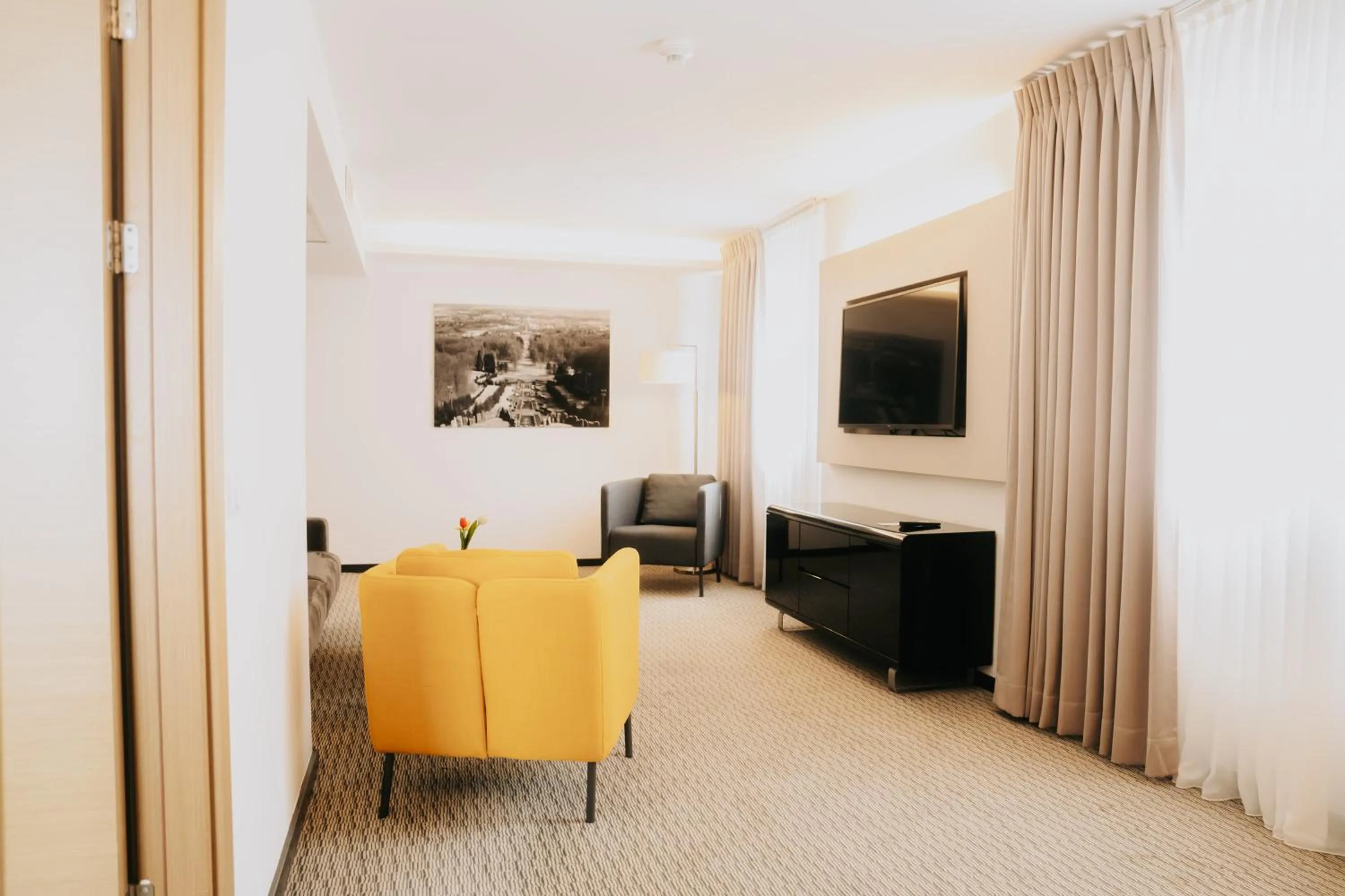 Living room in Golden Tulip Kassel Hotel Reiss