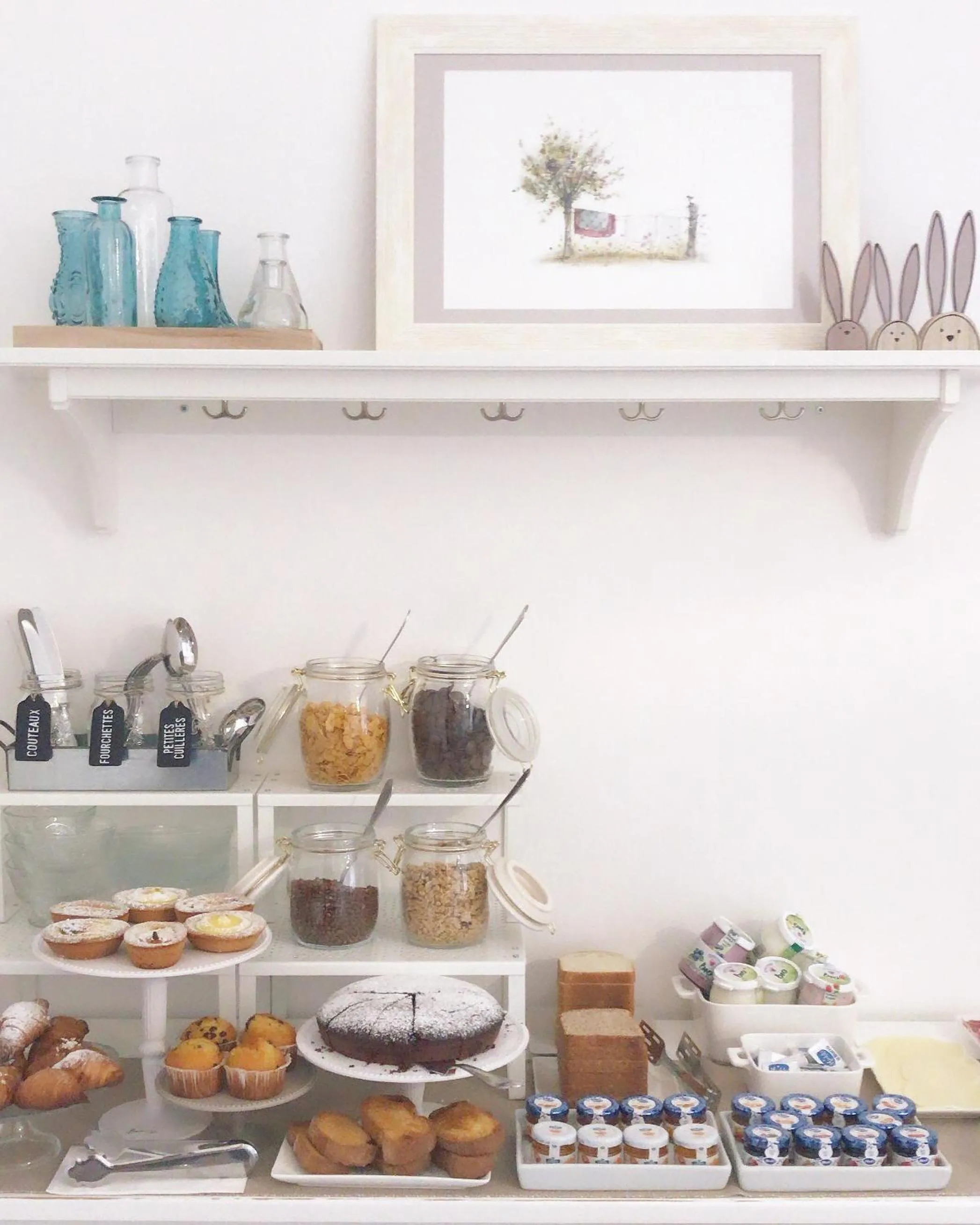 Food and drinks in aMarti Suites B&B