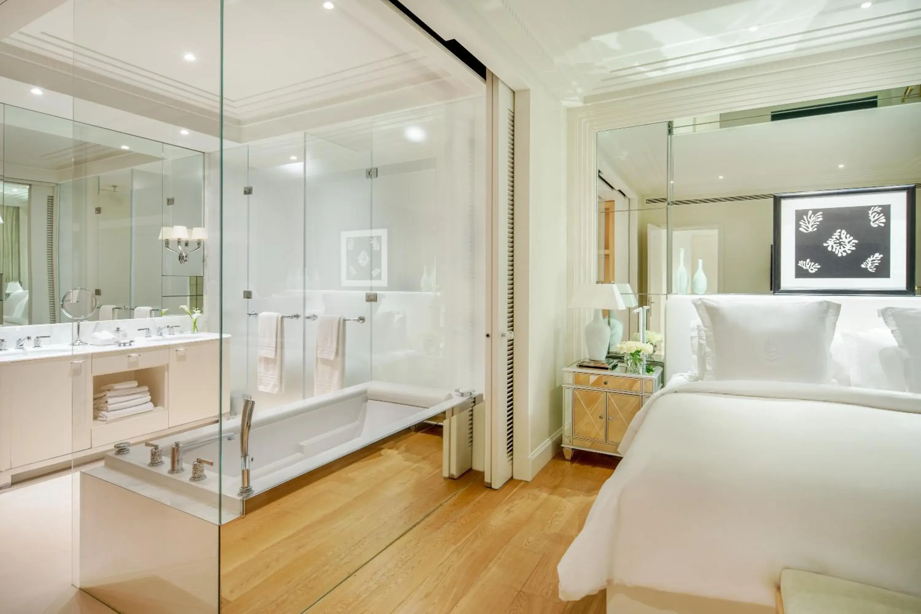 Shower, Bed in Grand-Hôtel du Cap-Ferrat, A Four Seasons Hotel Shower, Bed in Grand-Hôtel du Cap-Ferrat, A Four Seasons Hotel