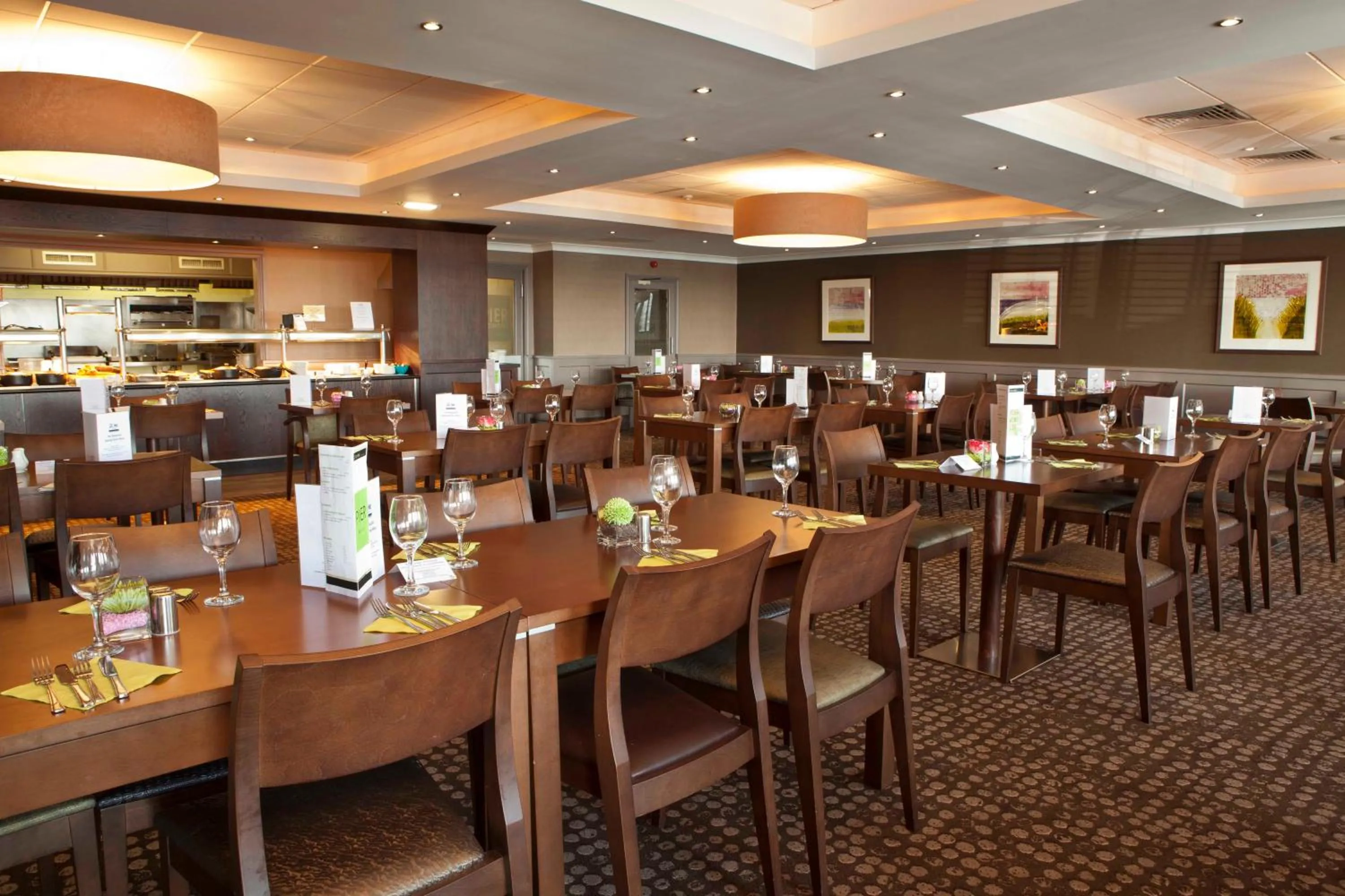 Restaurant/places to eat in St Ives Hotel