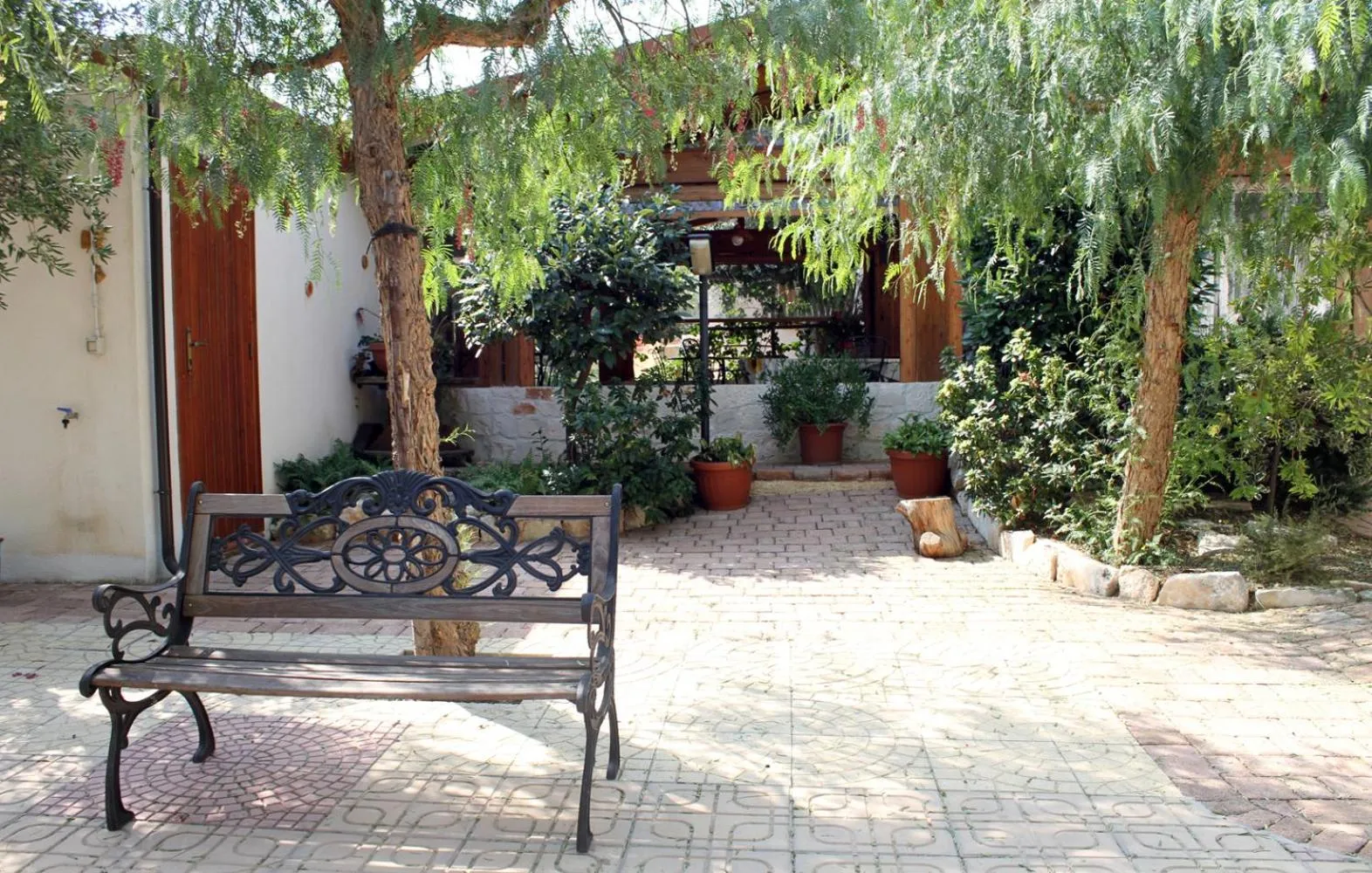 Patio in Bed and Breakfast La Casetta