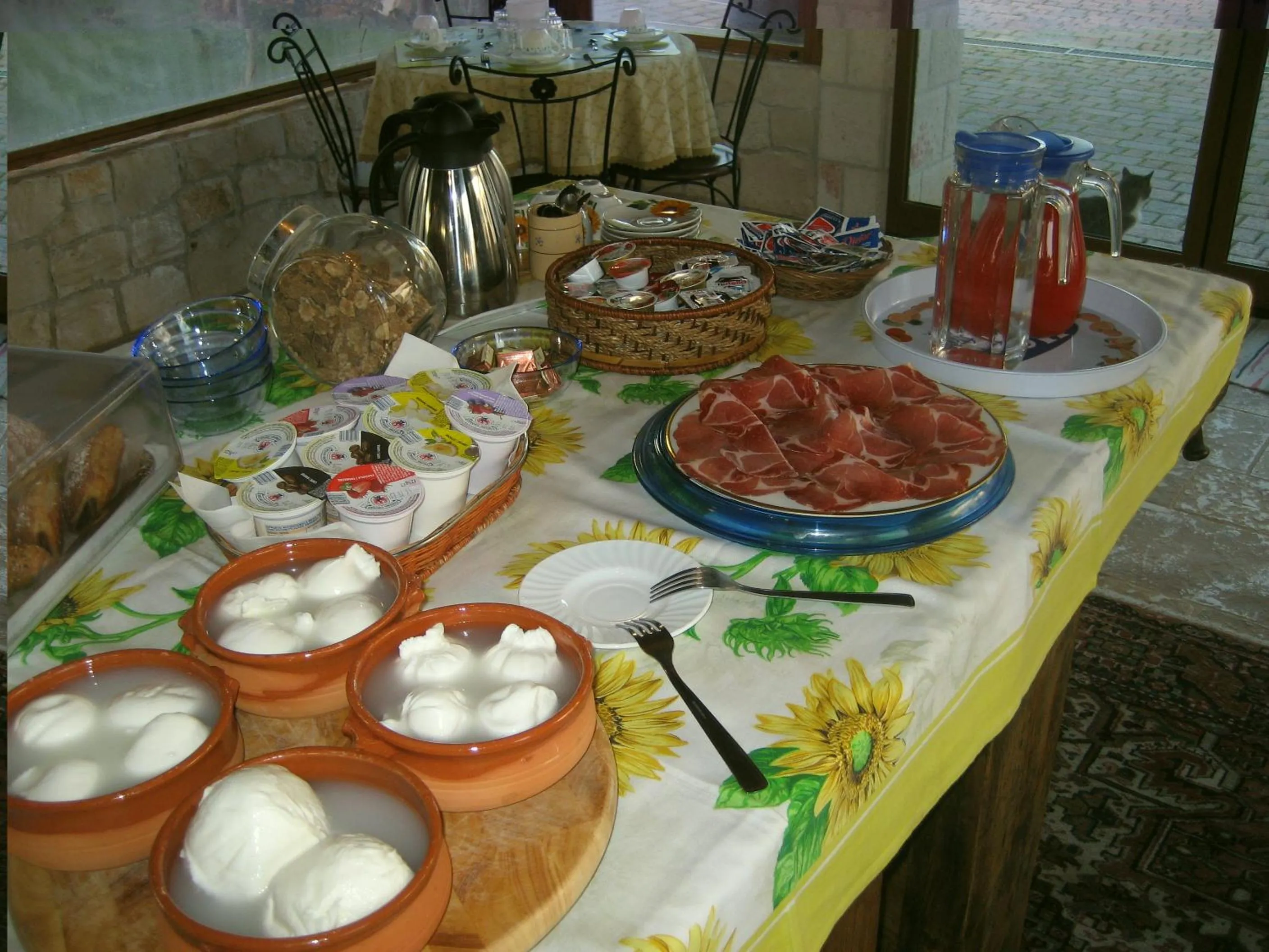 Breakfast in Bed and Breakfast La Casetta