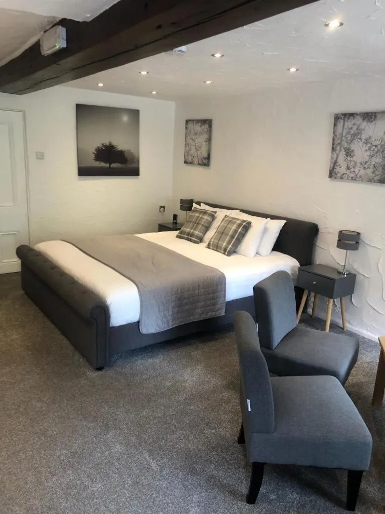 Photo of the whole room, Bed in Ramblers Rest