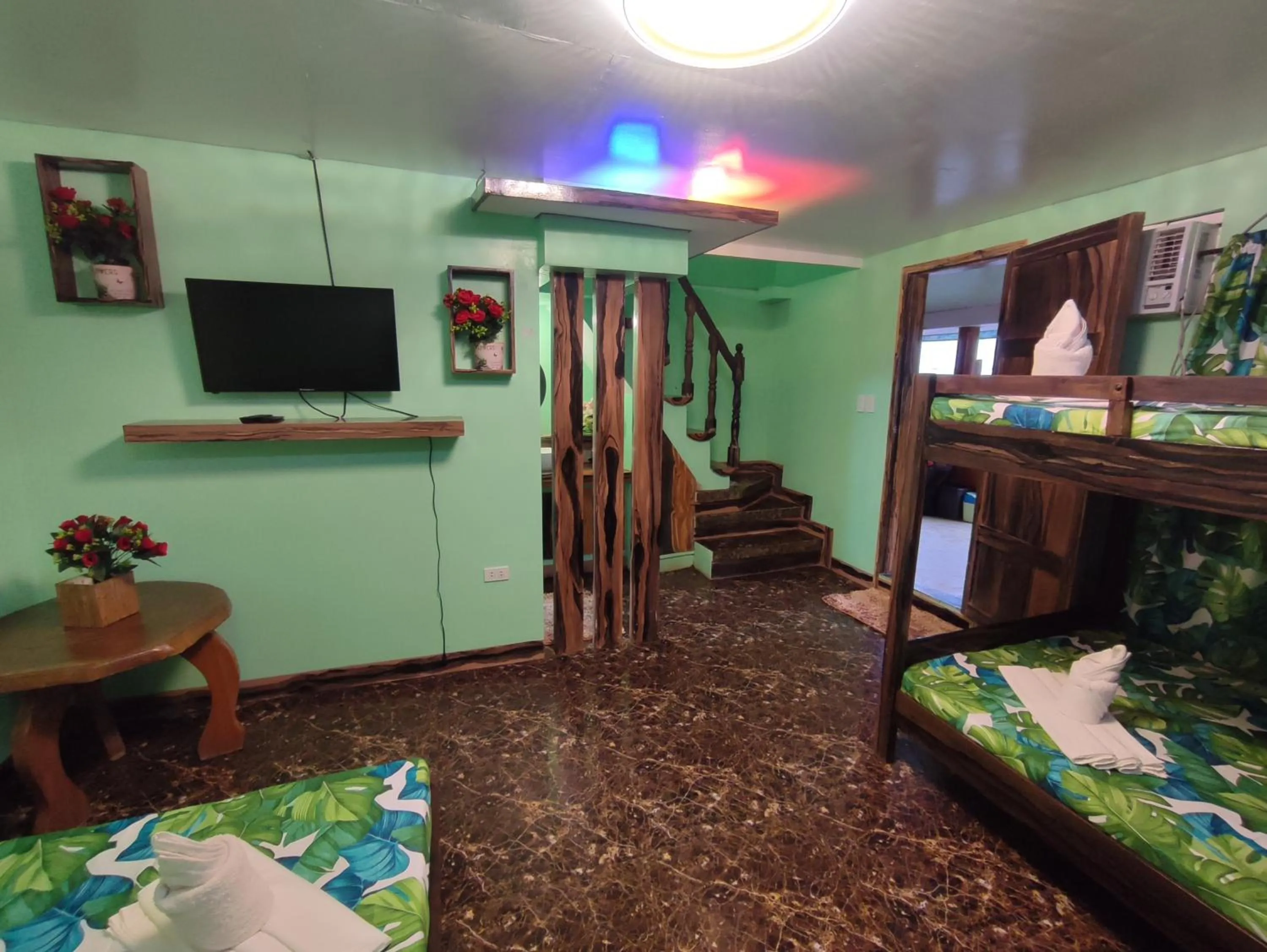 Blue Lagoon Inn and Restaurant, Pagudpud