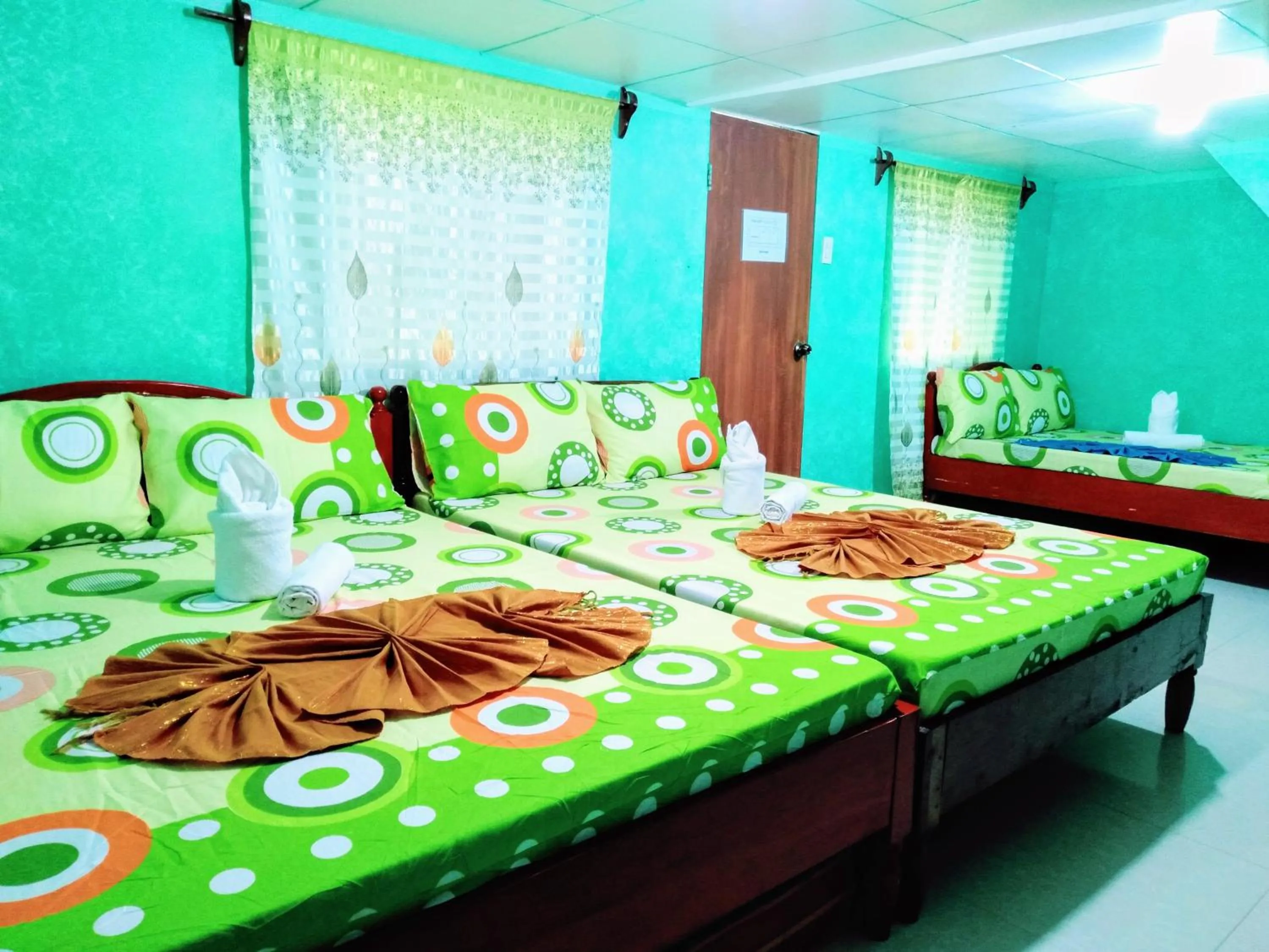 Bed in Blue Lagoon Inn and Restaurant, Pagudpud