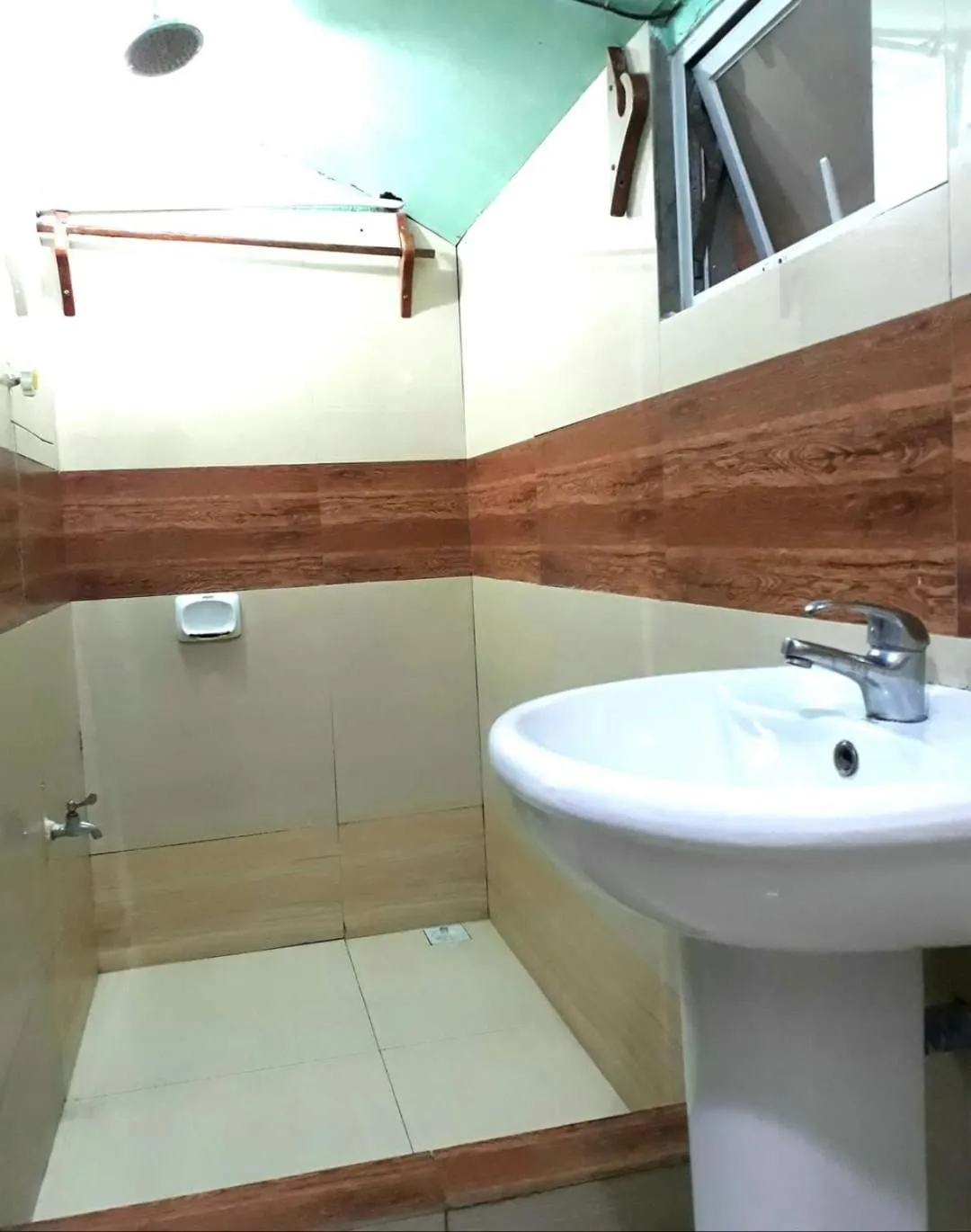 Blue Lagoon Inn and Restaurant, Pagudpud