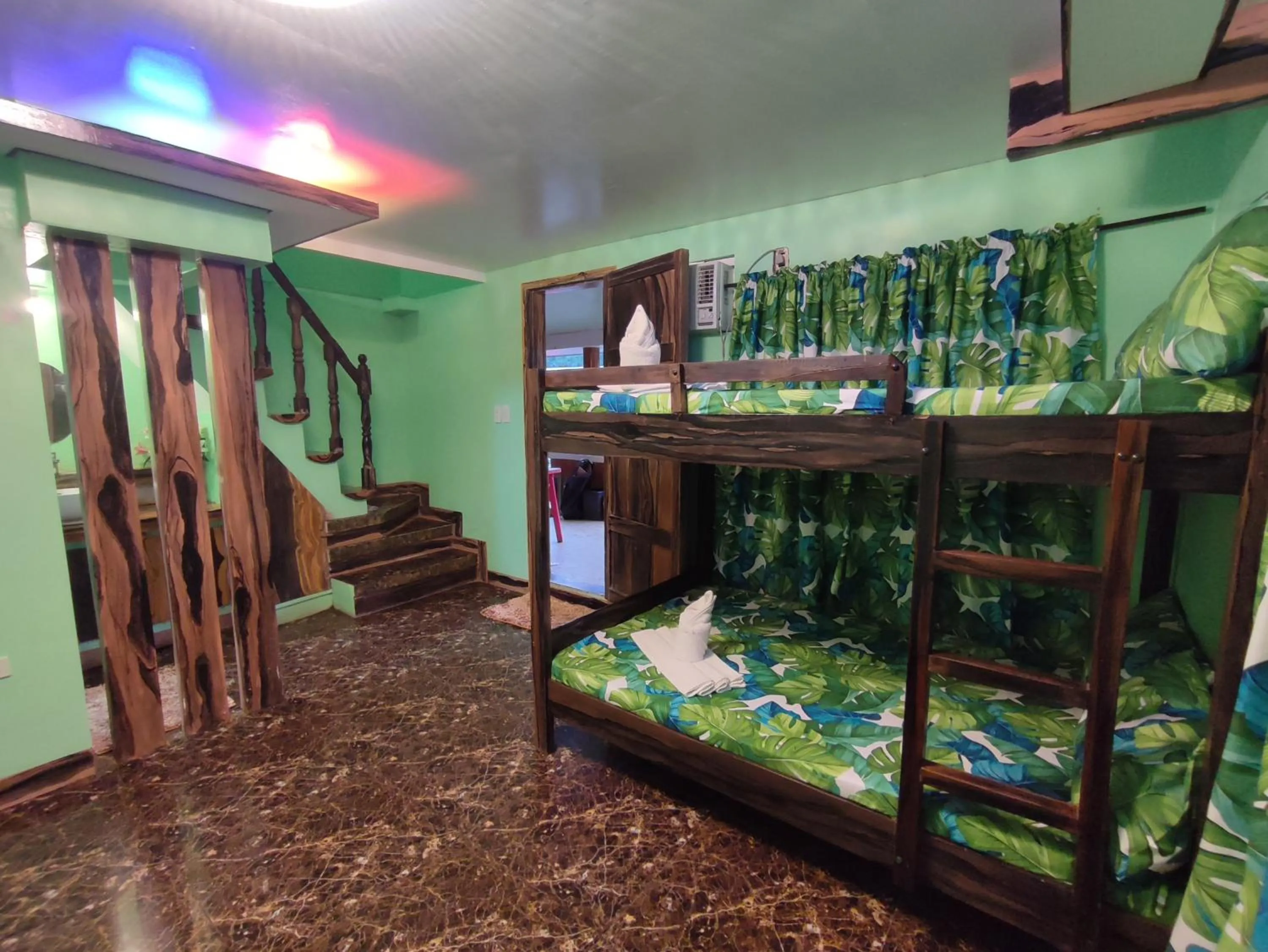 Blue Lagoon Inn and Restaurant, Pagudpud