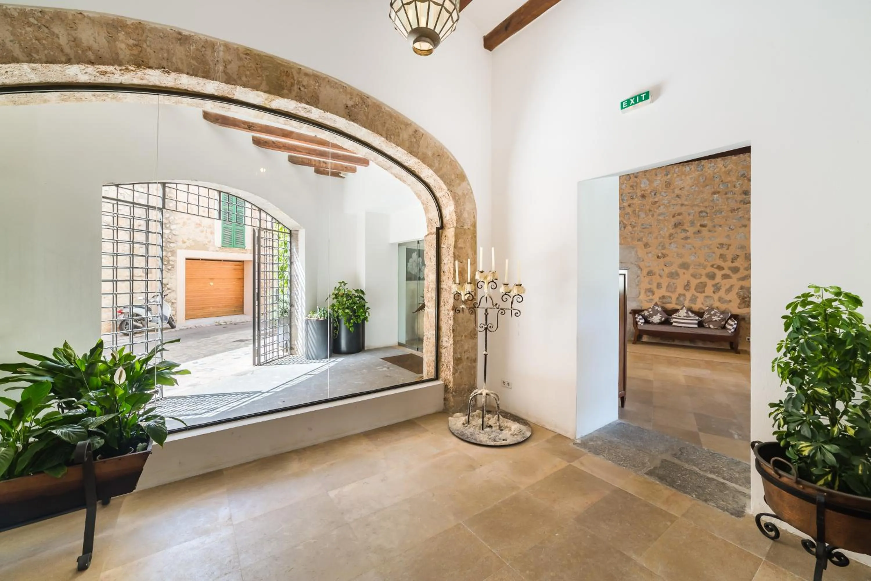 Lobby or reception, Bed in Hotel Ca'l Bisbe