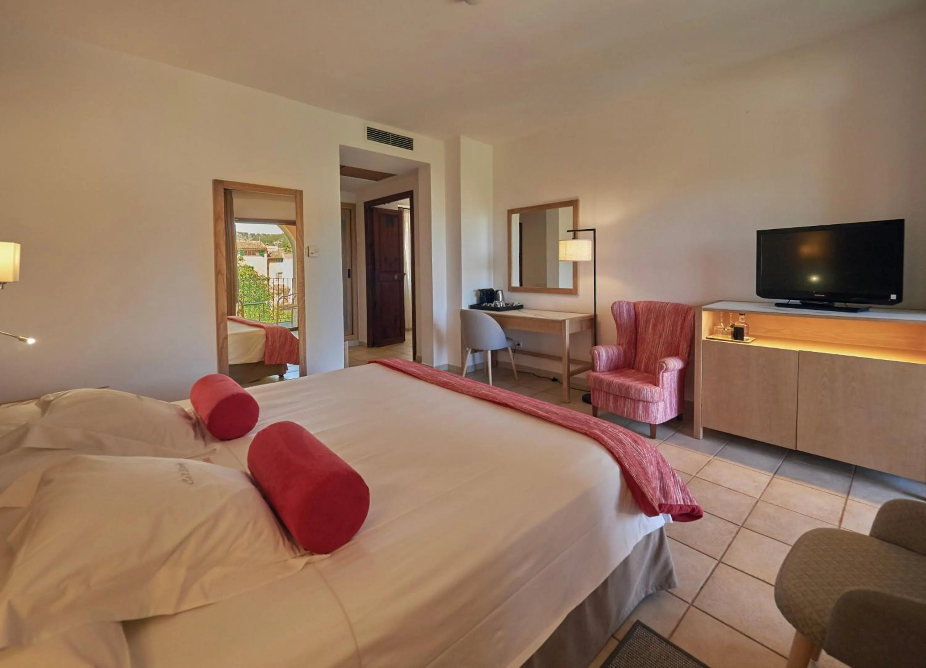 Bed in Hotel Ca'l Bisbe