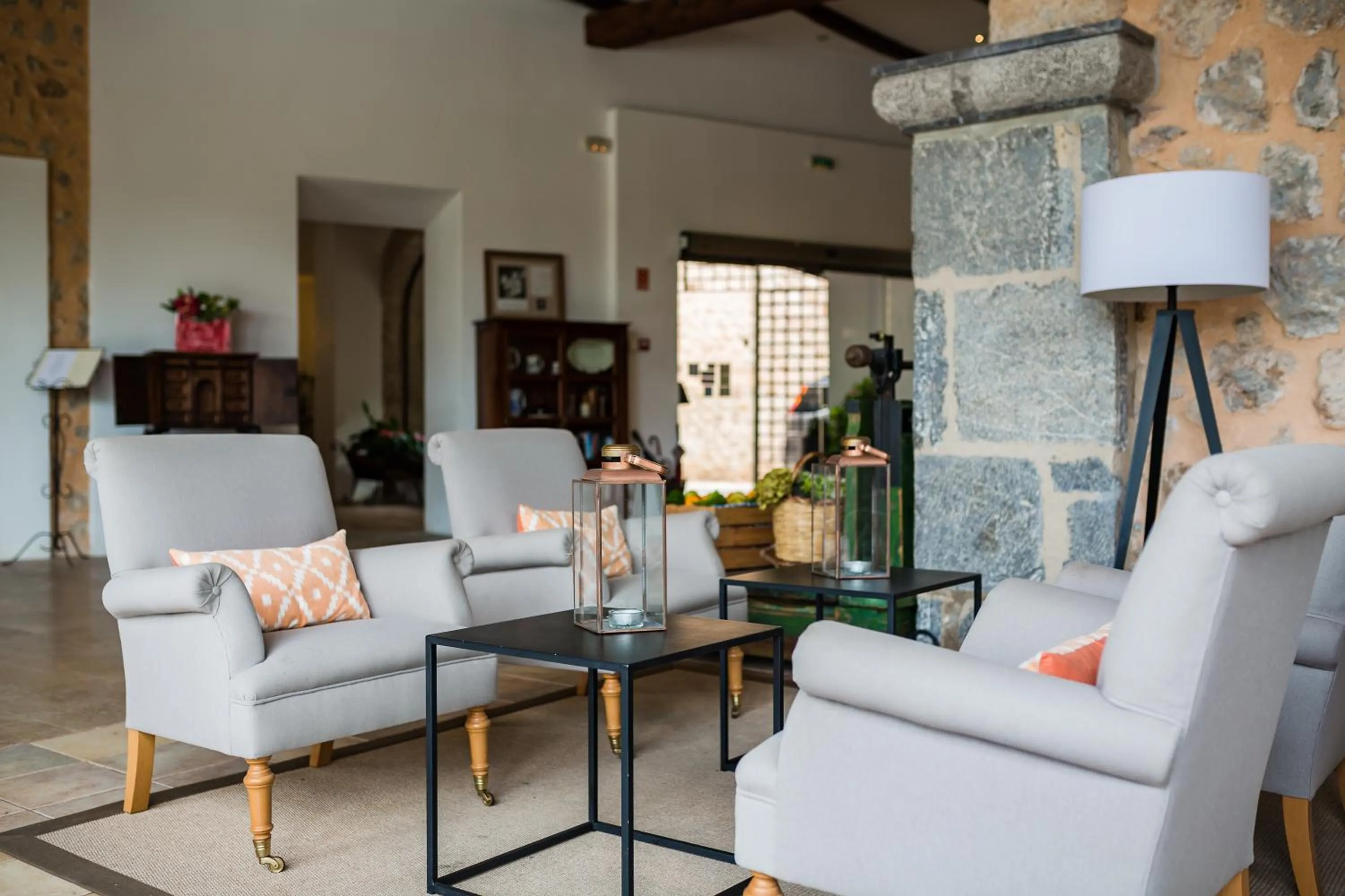 Lounge or bar in Hotel Ca'l Bisbe