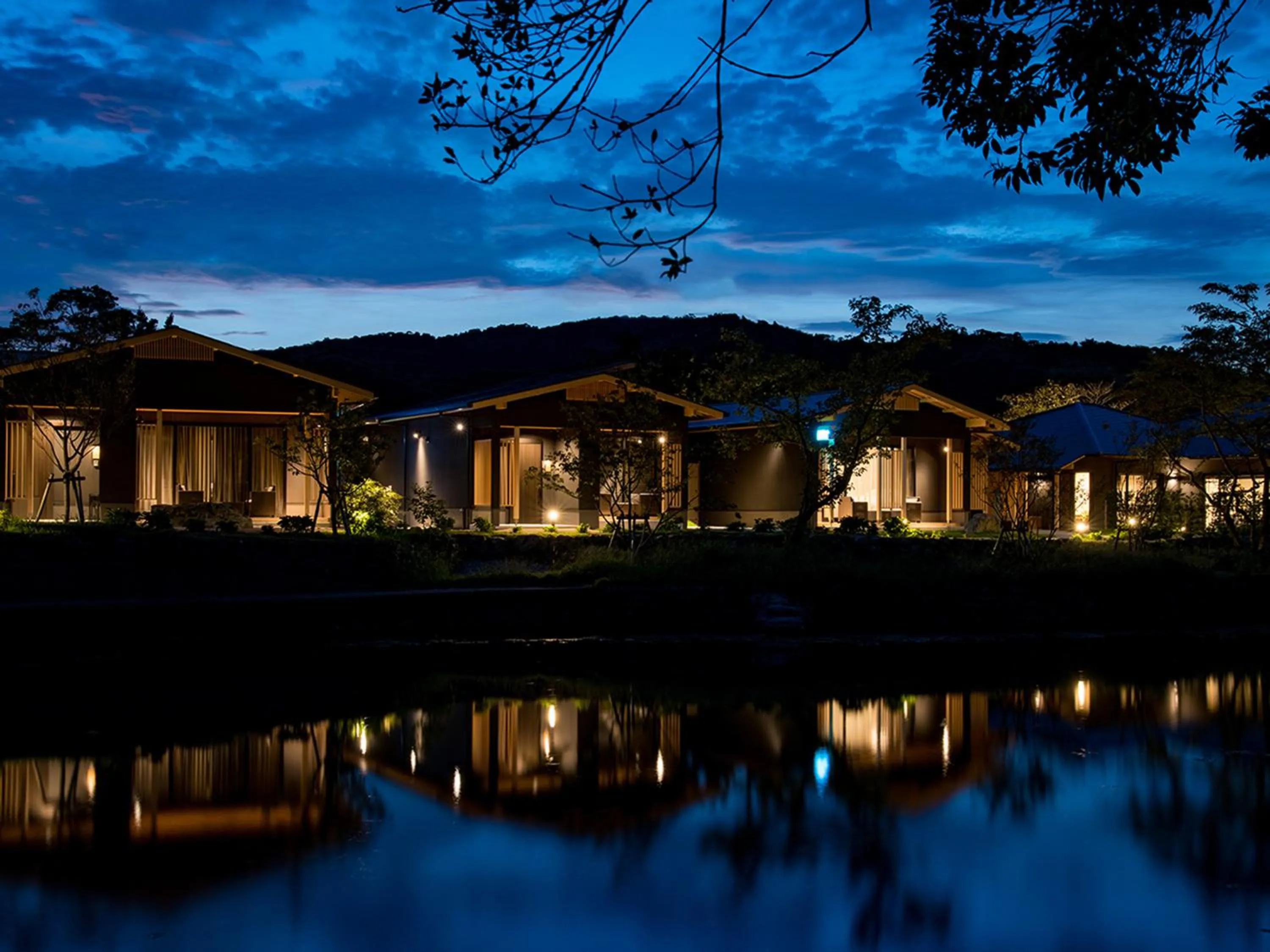 Property building in Auberge Yusura