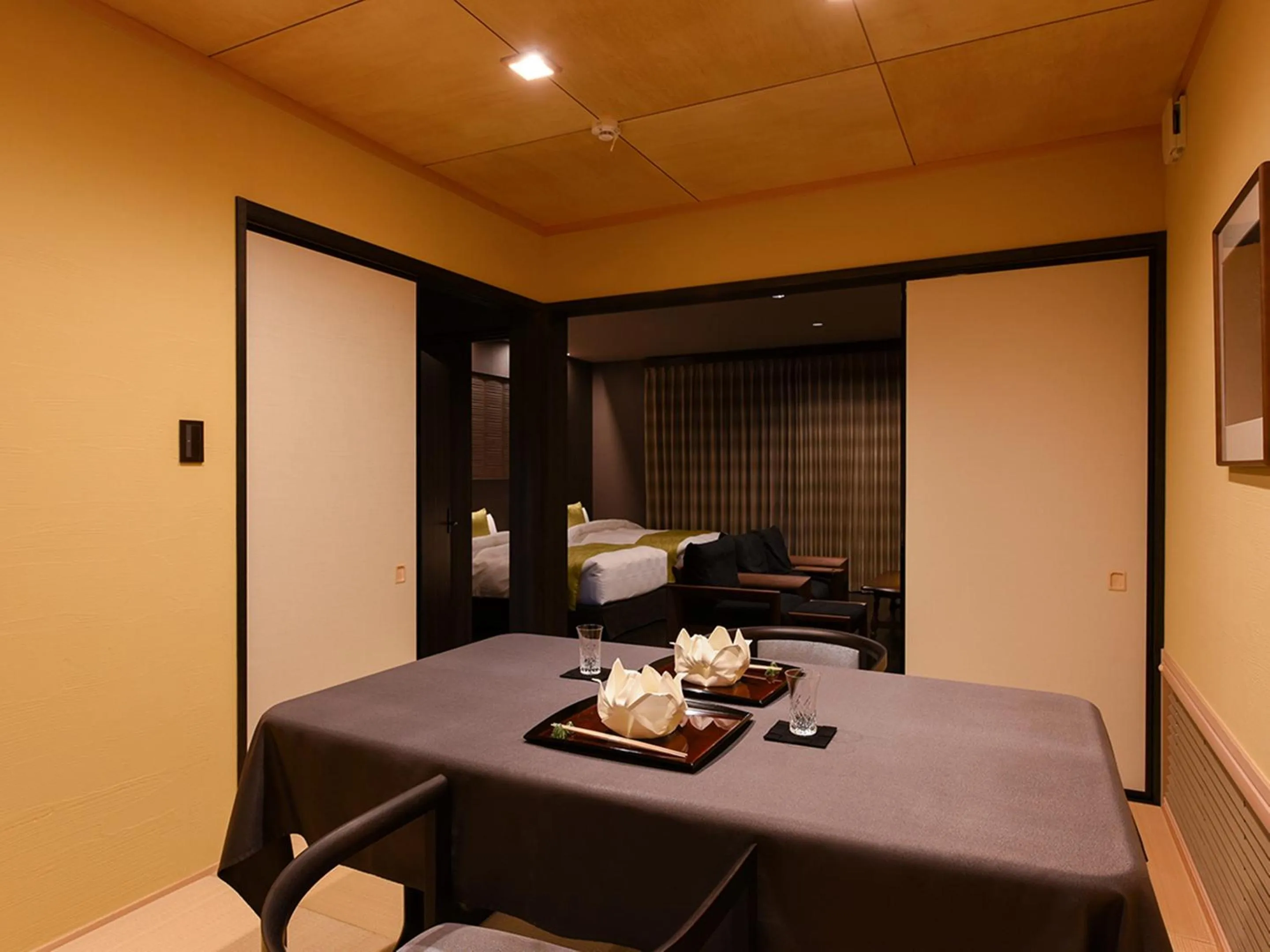 Photo of the whole room in Auberge Yusura