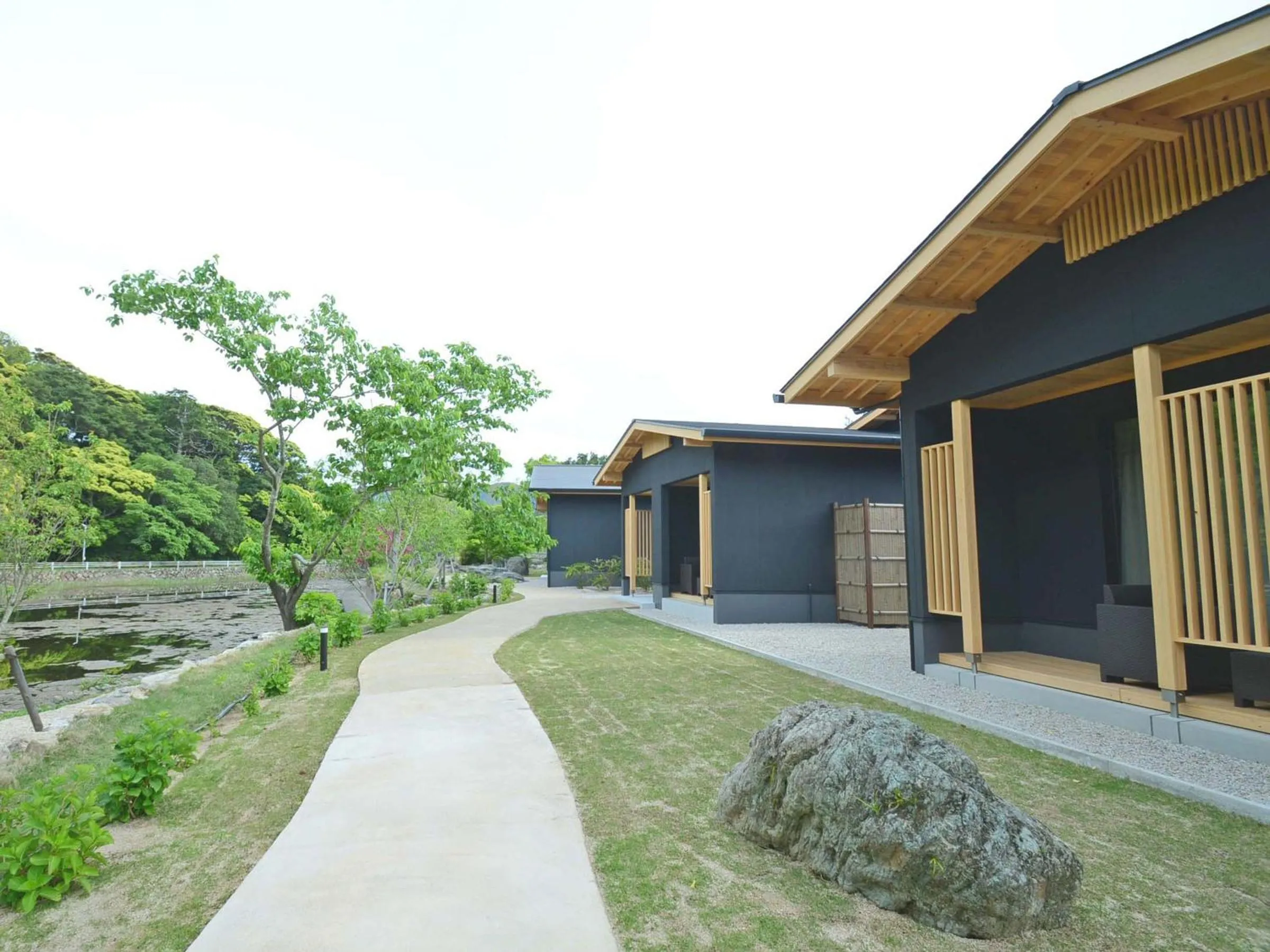 Photo of the whole room in Auberge Yusura