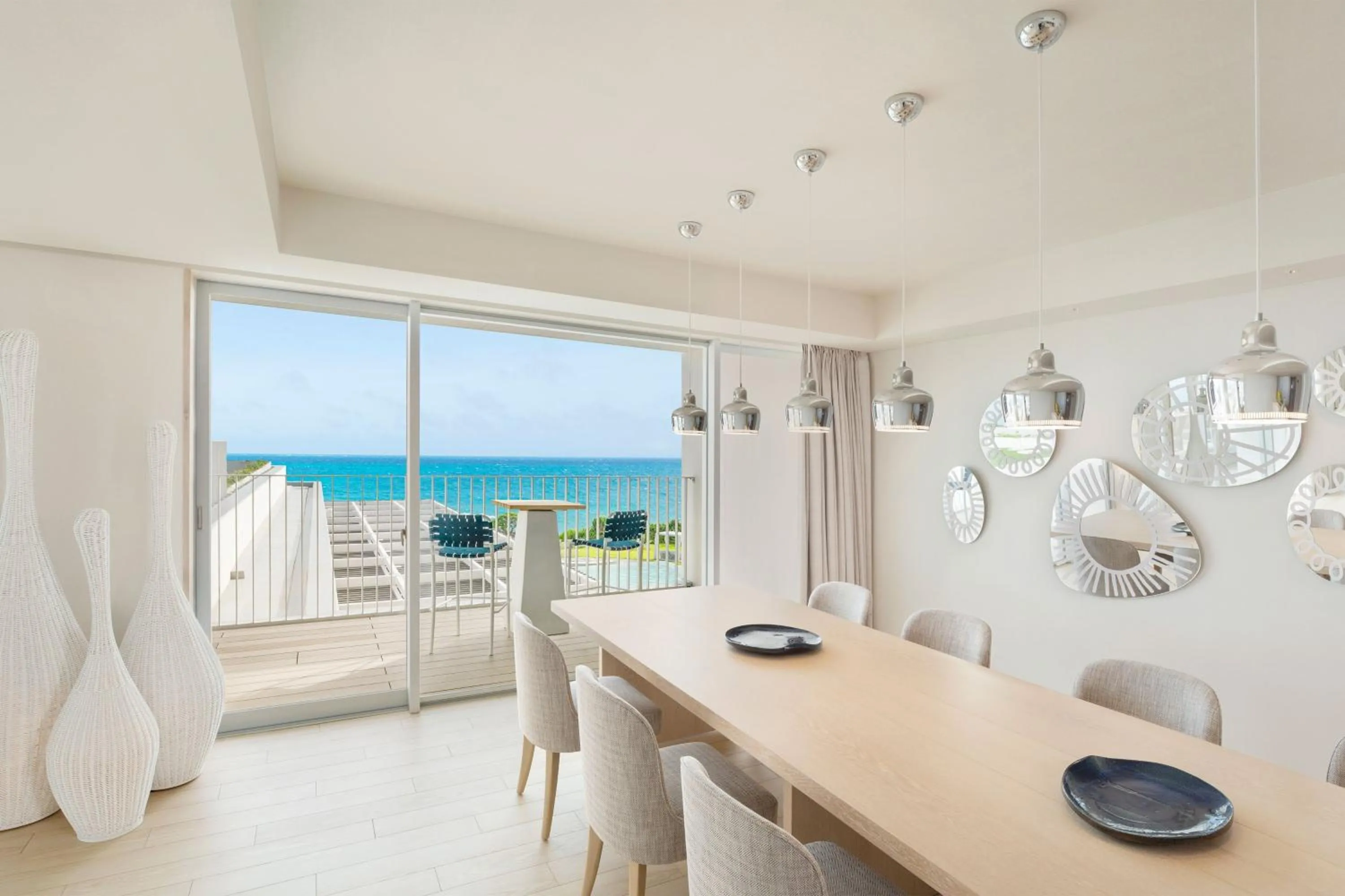 Photo of the whole room in IRAPH SUI, a Luxury Collection Hotel, Miyako Okinawa