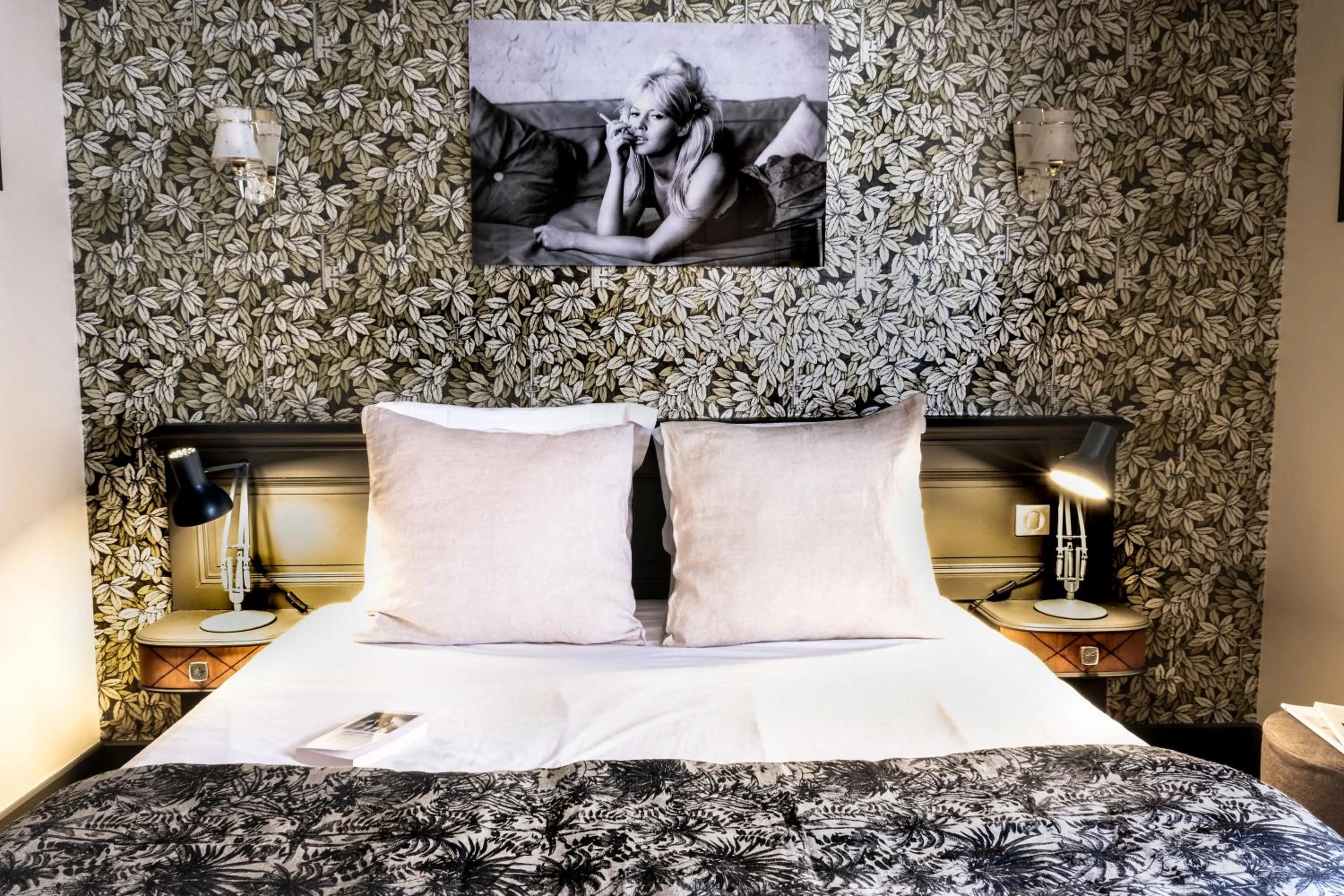 La Femme d'à Côté