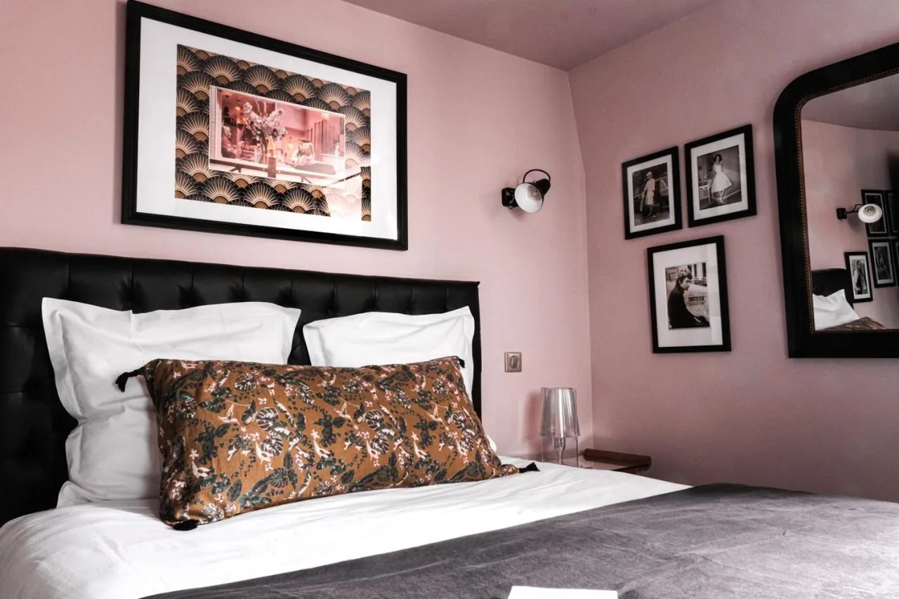 La Femme d'à Côté