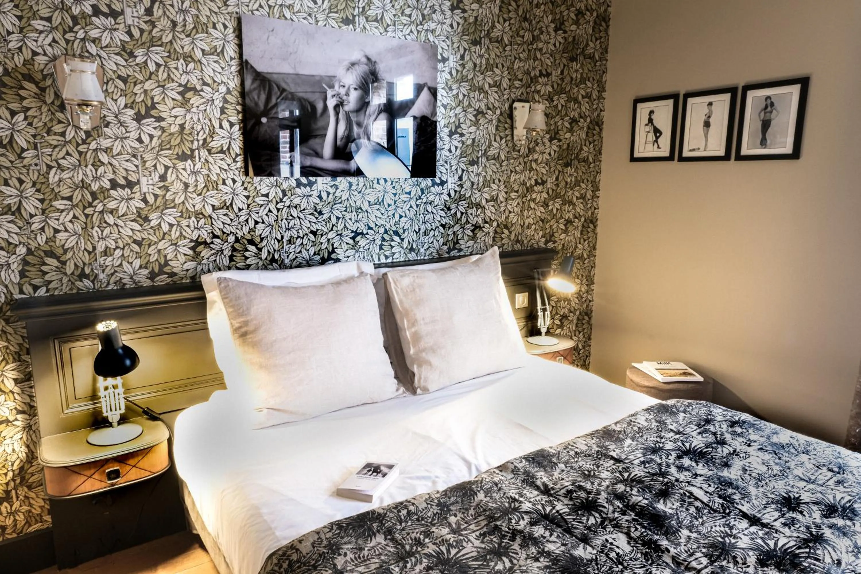 La Femme d'à Côté