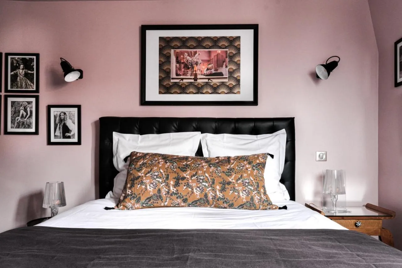 La Femme d'à Côté