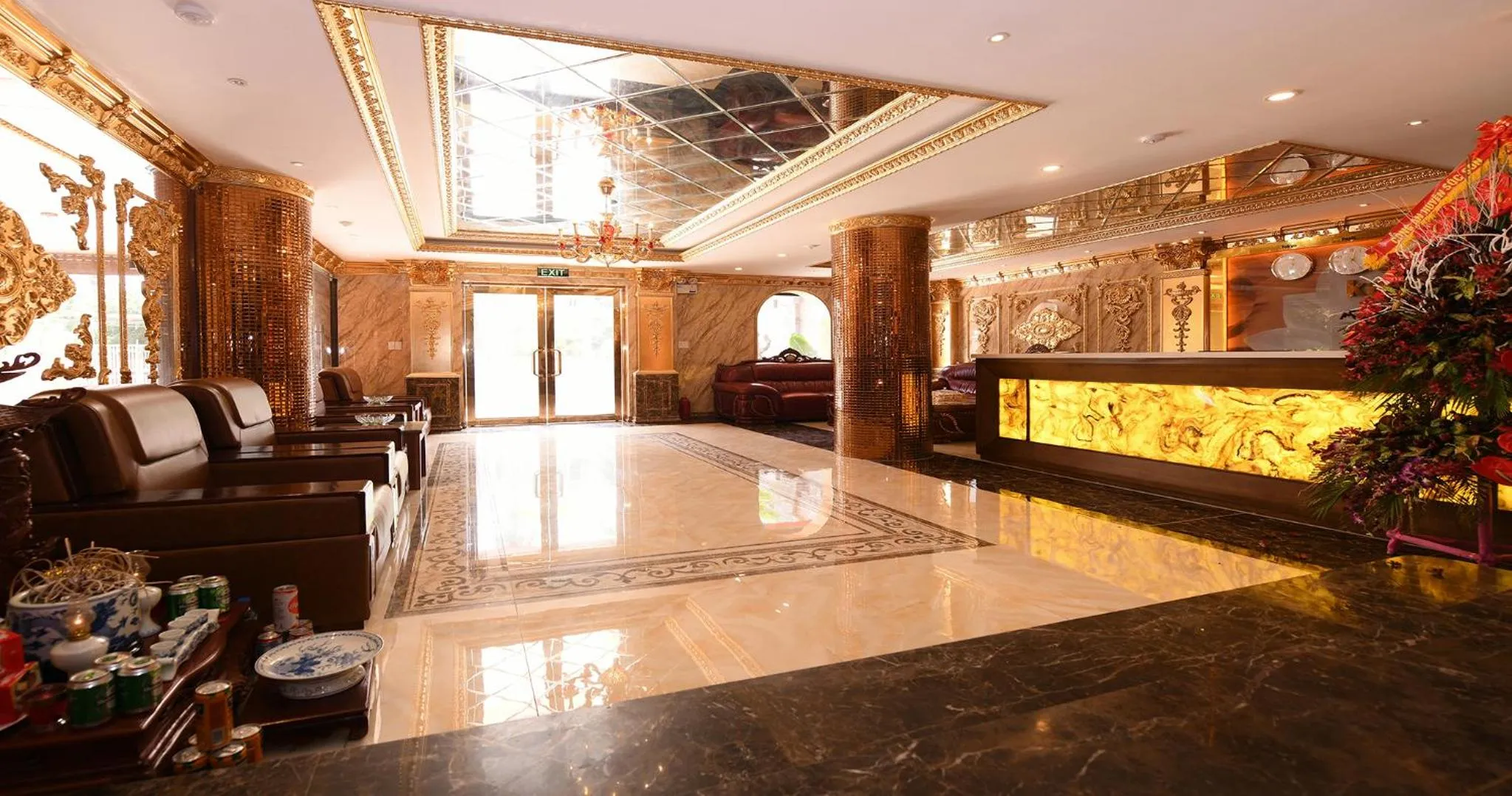 Living room in Kawasaki Noi Bai Airport Hotel