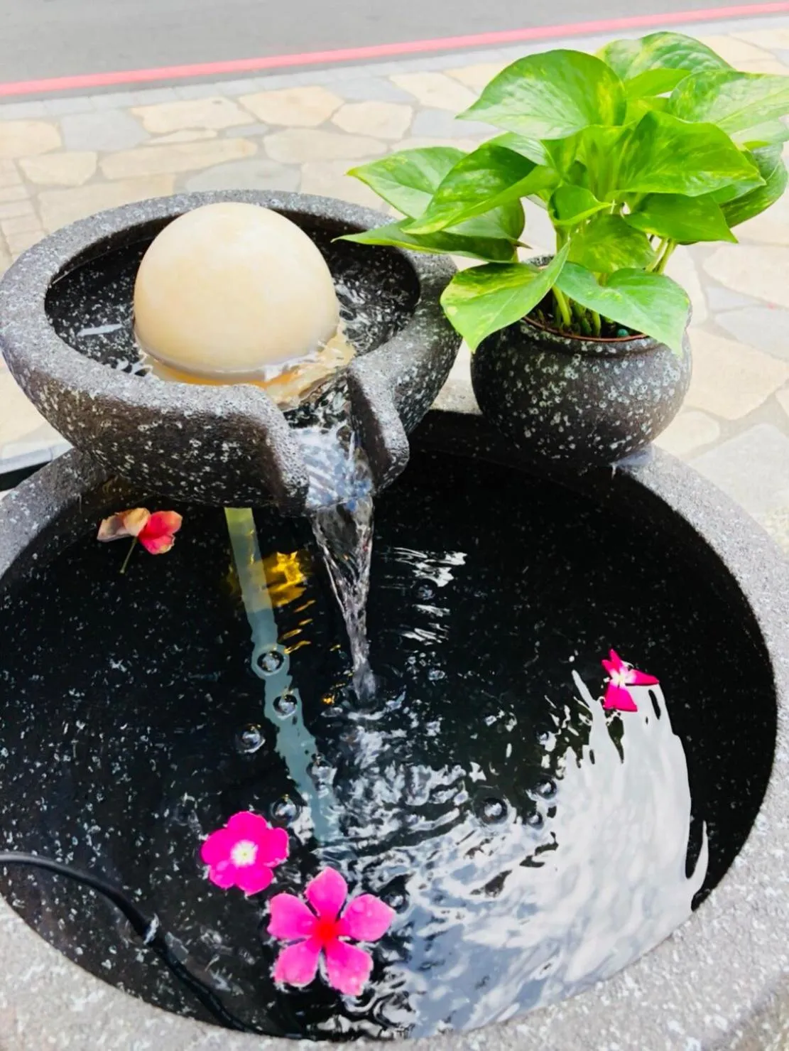 Property building in Youngs Hotspring Hotel