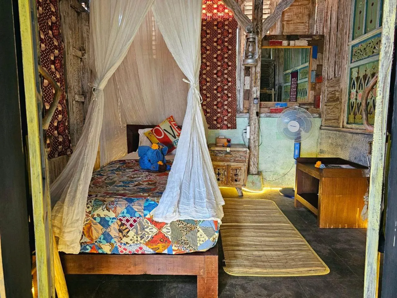 Single Room with Shared Bathroom - single occupancy in Dream Hill