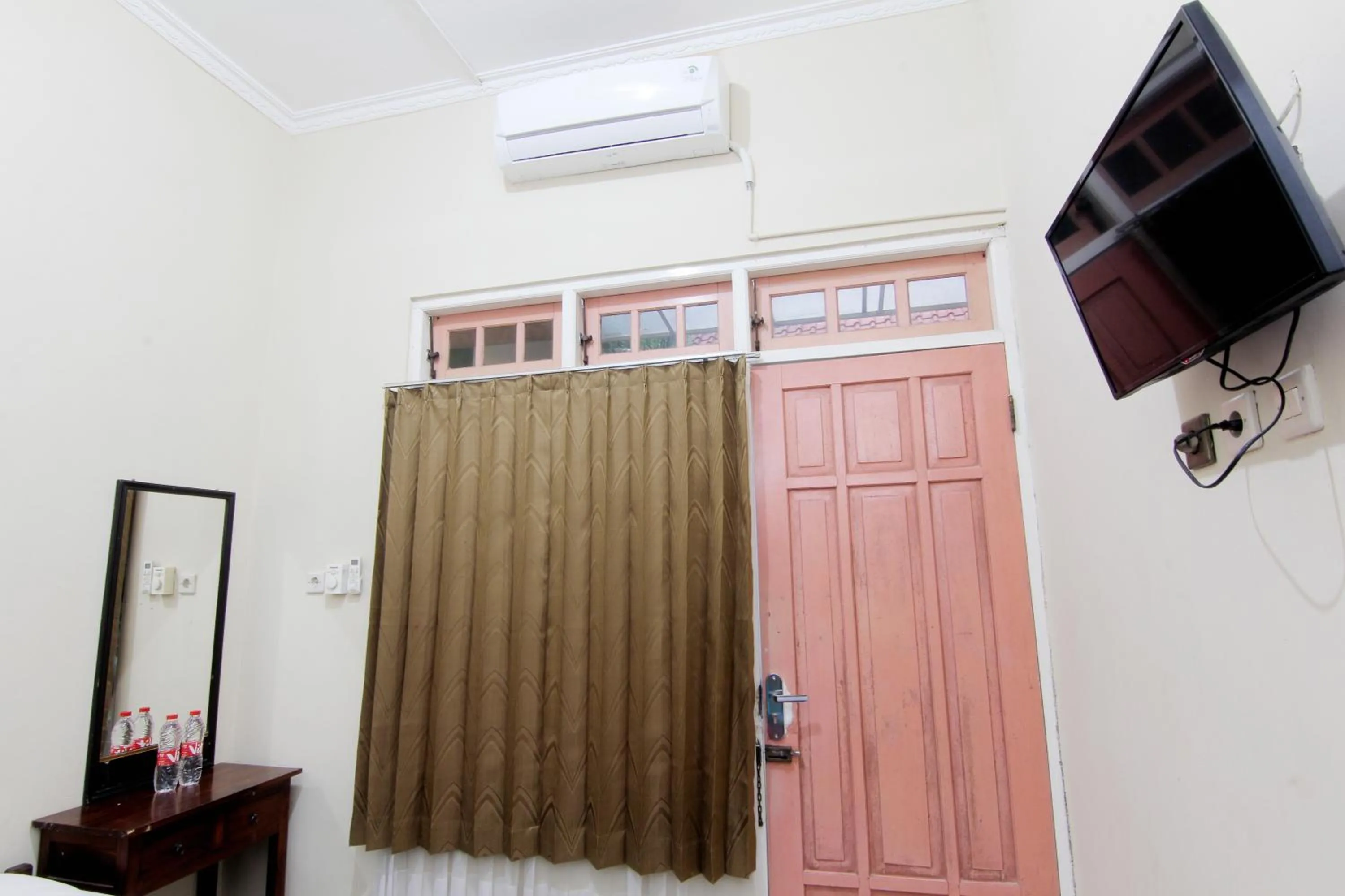 TV and multimedia in Monica Hotel Yogyakarta