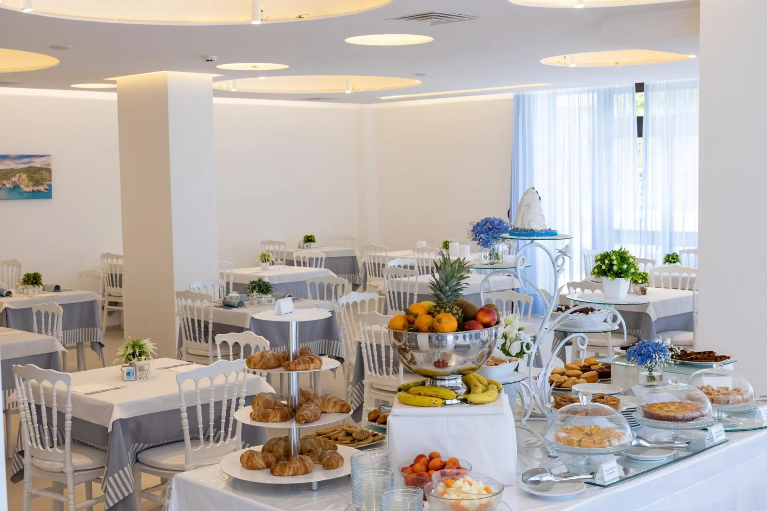 Breakfast in Hotel Cristalda