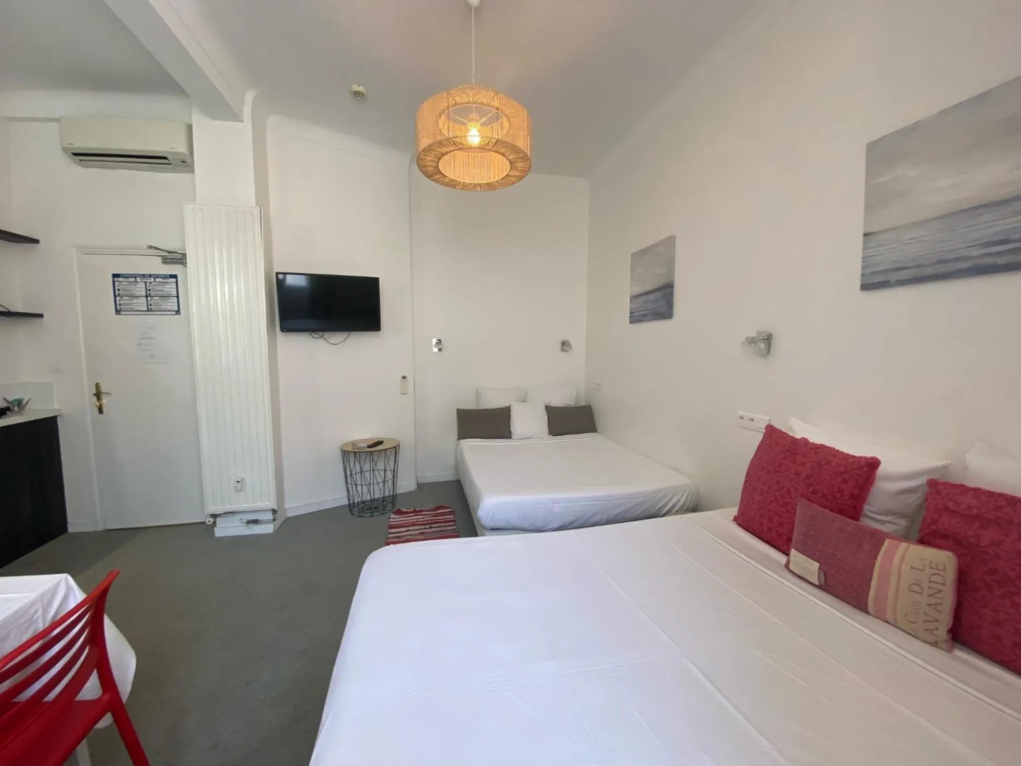 Photo of the whole room, Bed in Nice Appart