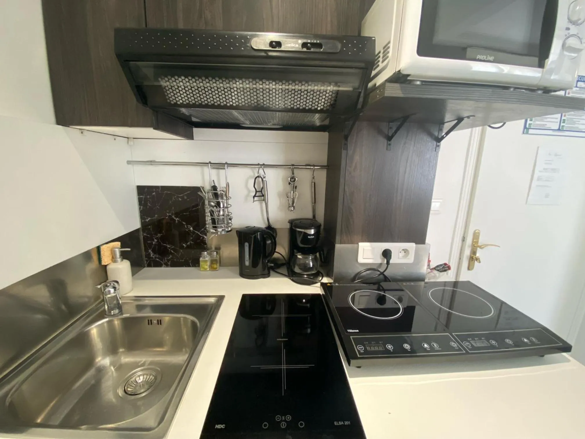 kitchen in Nice Appart