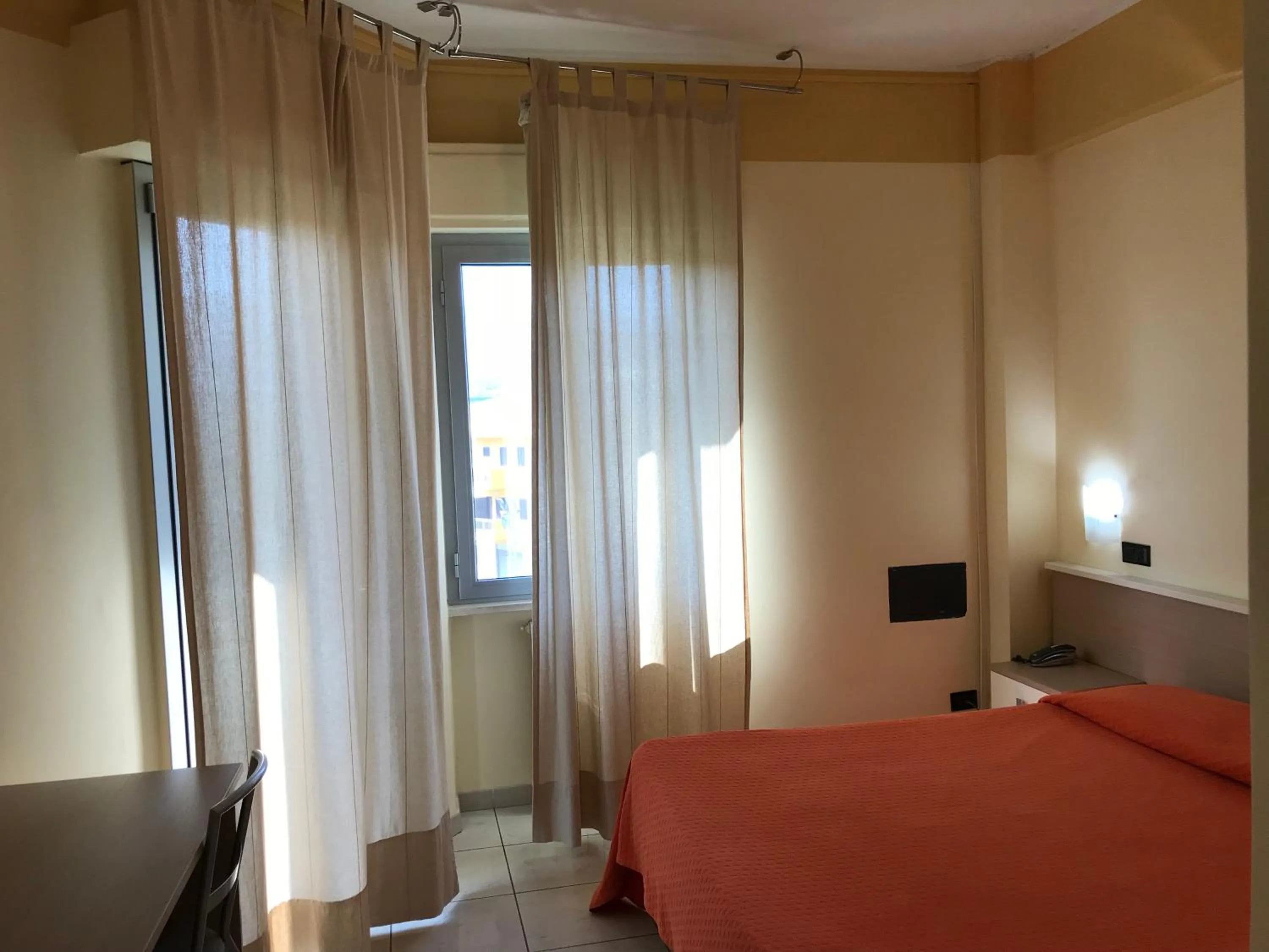 Bed in Hotel San Luca
