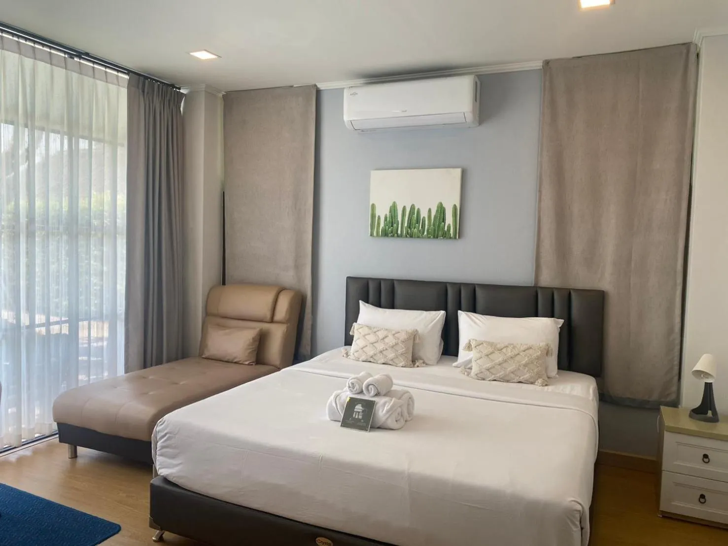 Bed in La Riva Boutique Hotel