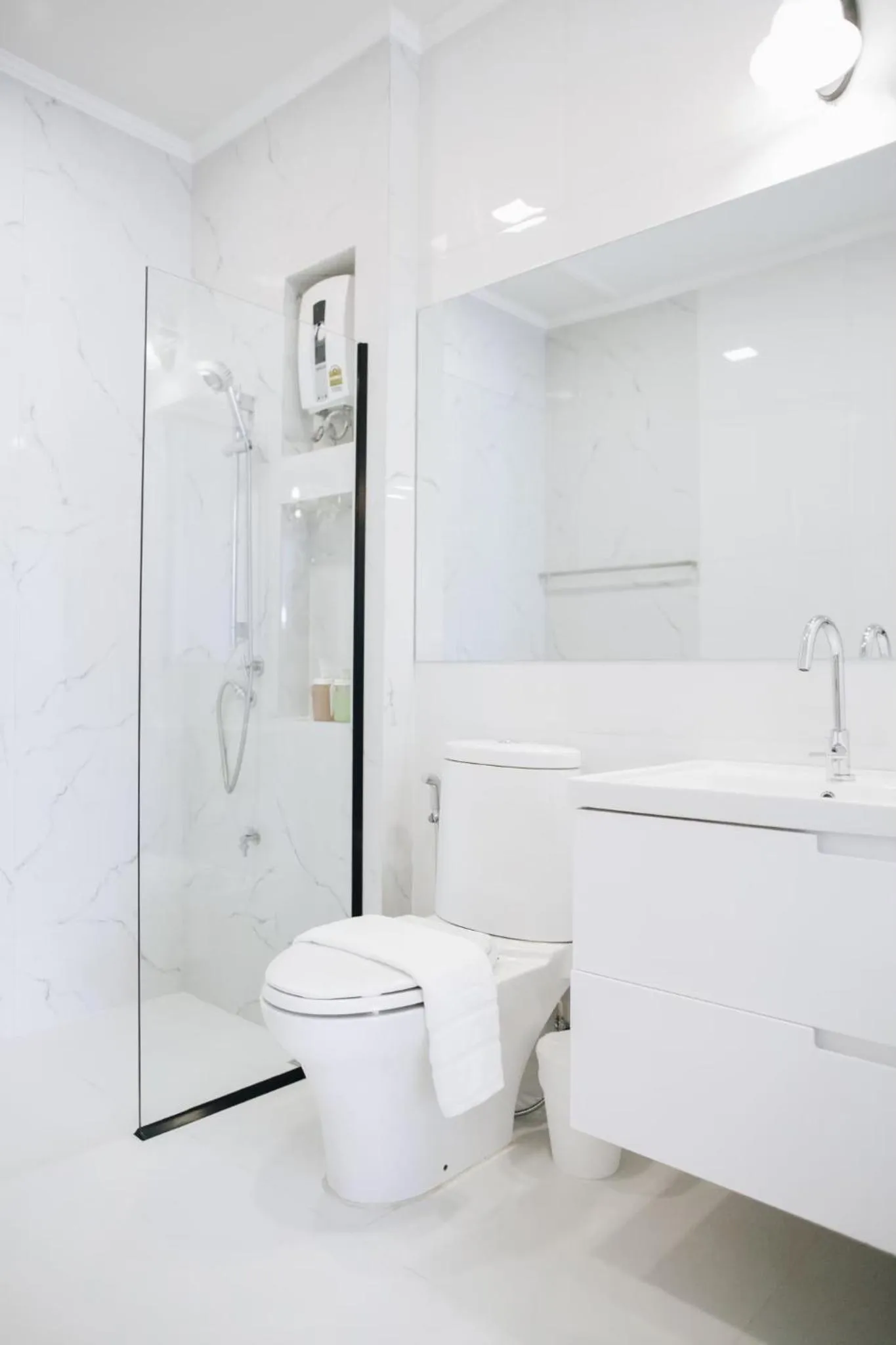 Bathroom in La Riva Boutique Hotel