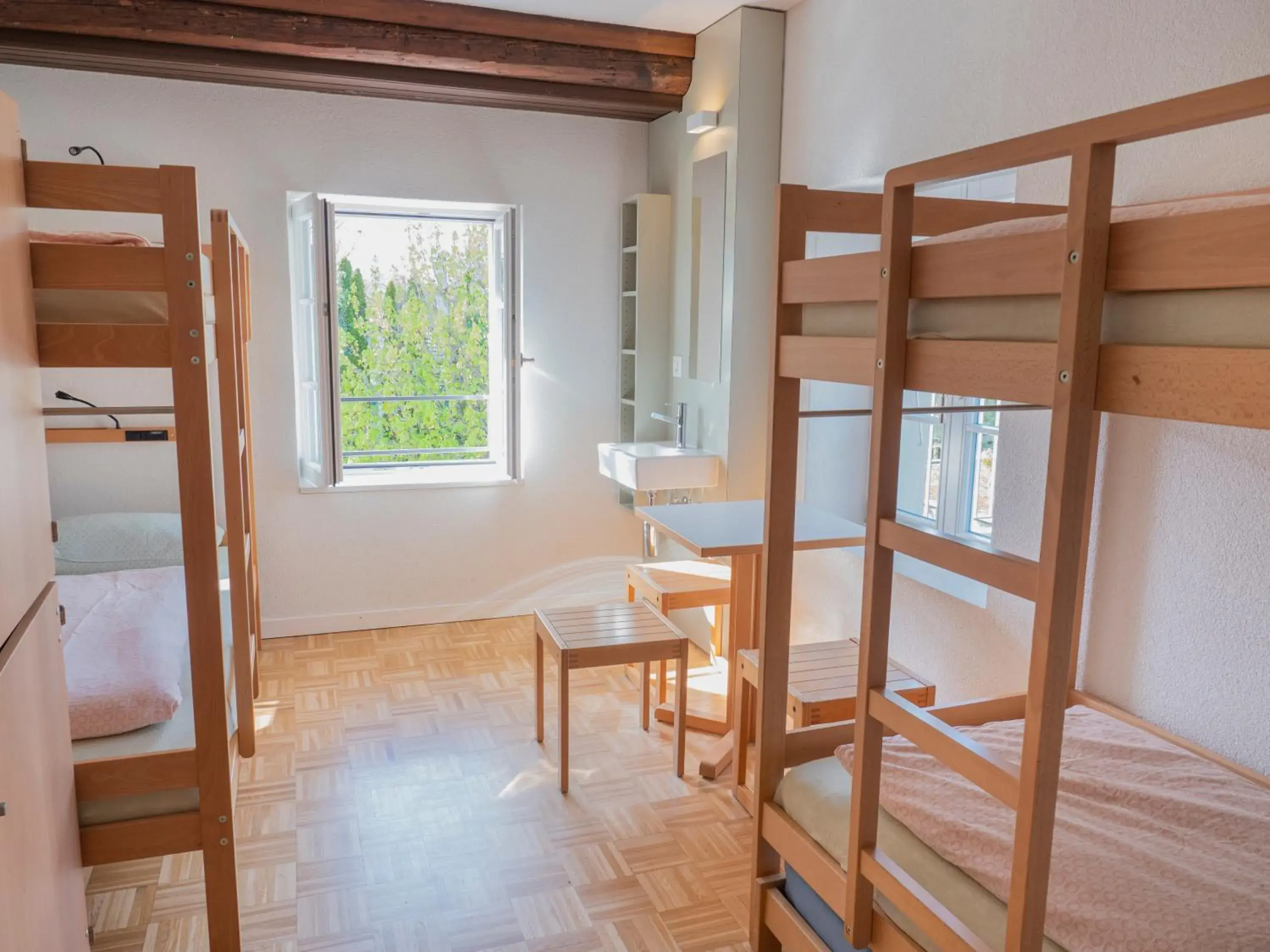 Sextuple Room with Shared Bathroom in Avenches Youth Hostel Sextuple Room with Shared Bathroom in Avenches Youth Hostel