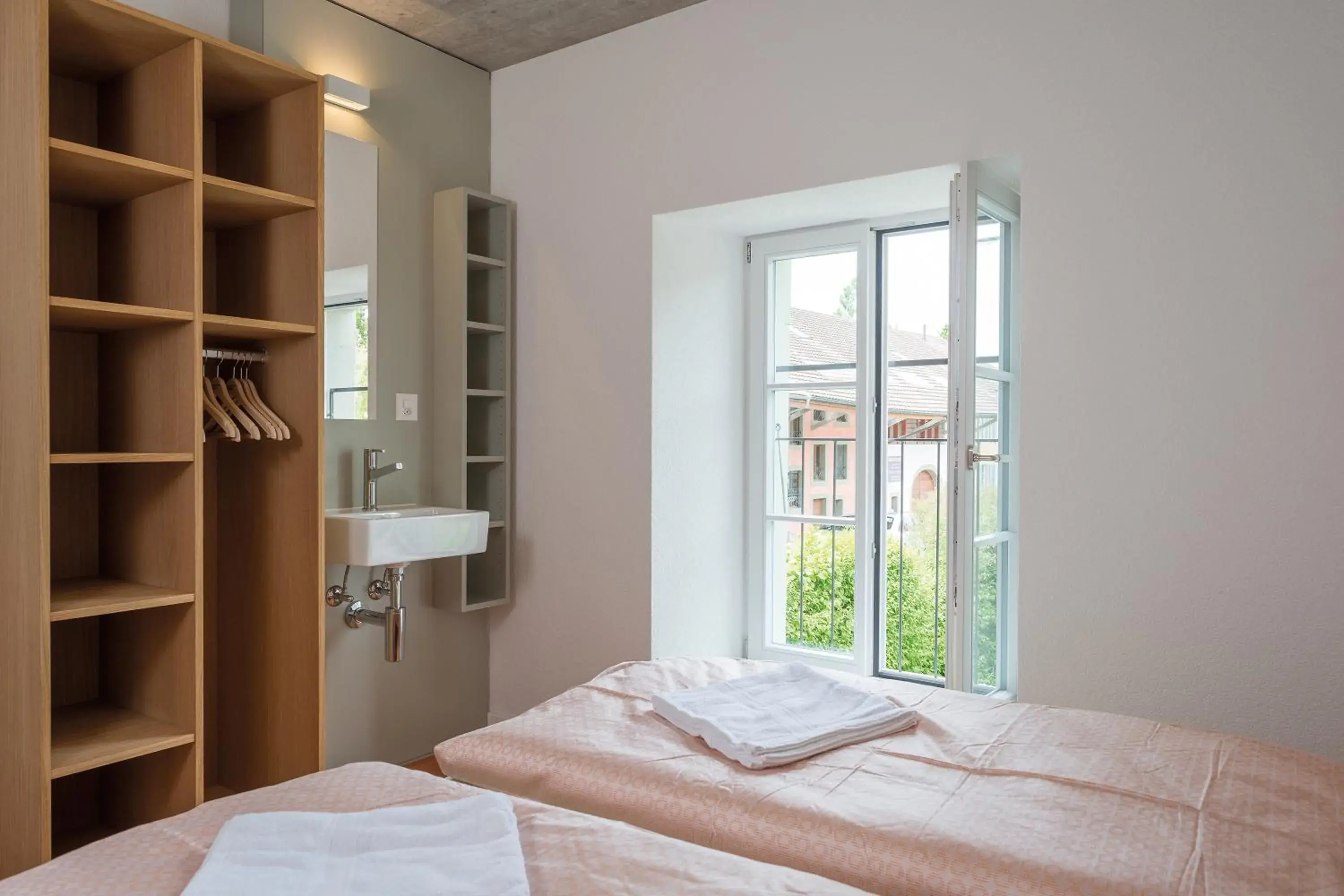 Twin Room with Shared Bathroom in Avenches Youth Hostel Twin Room with Shared Bathroom in Avenches Youth Hostel