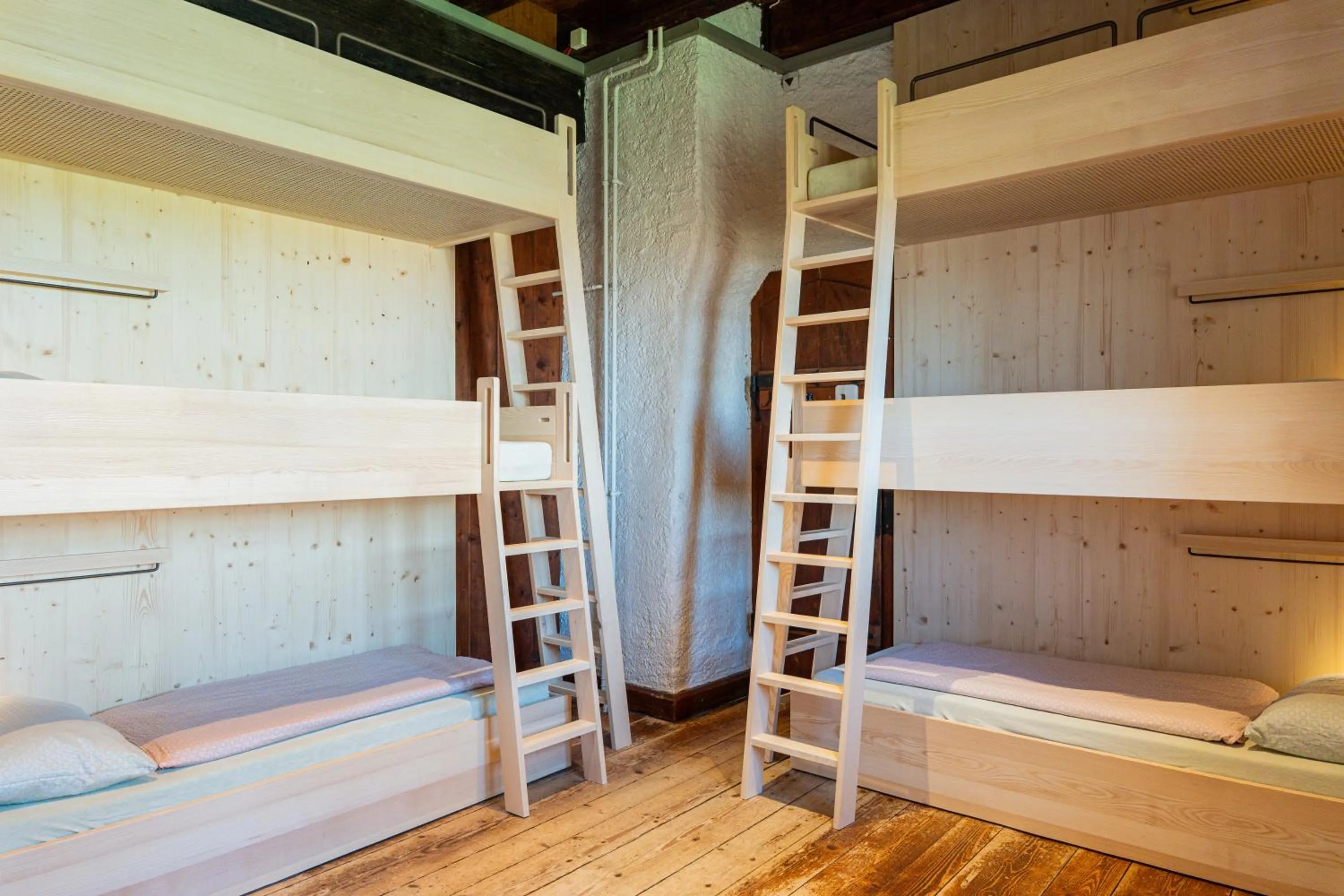 Bedroom, Bed in Mariastein-Rotberg Youth Hostel