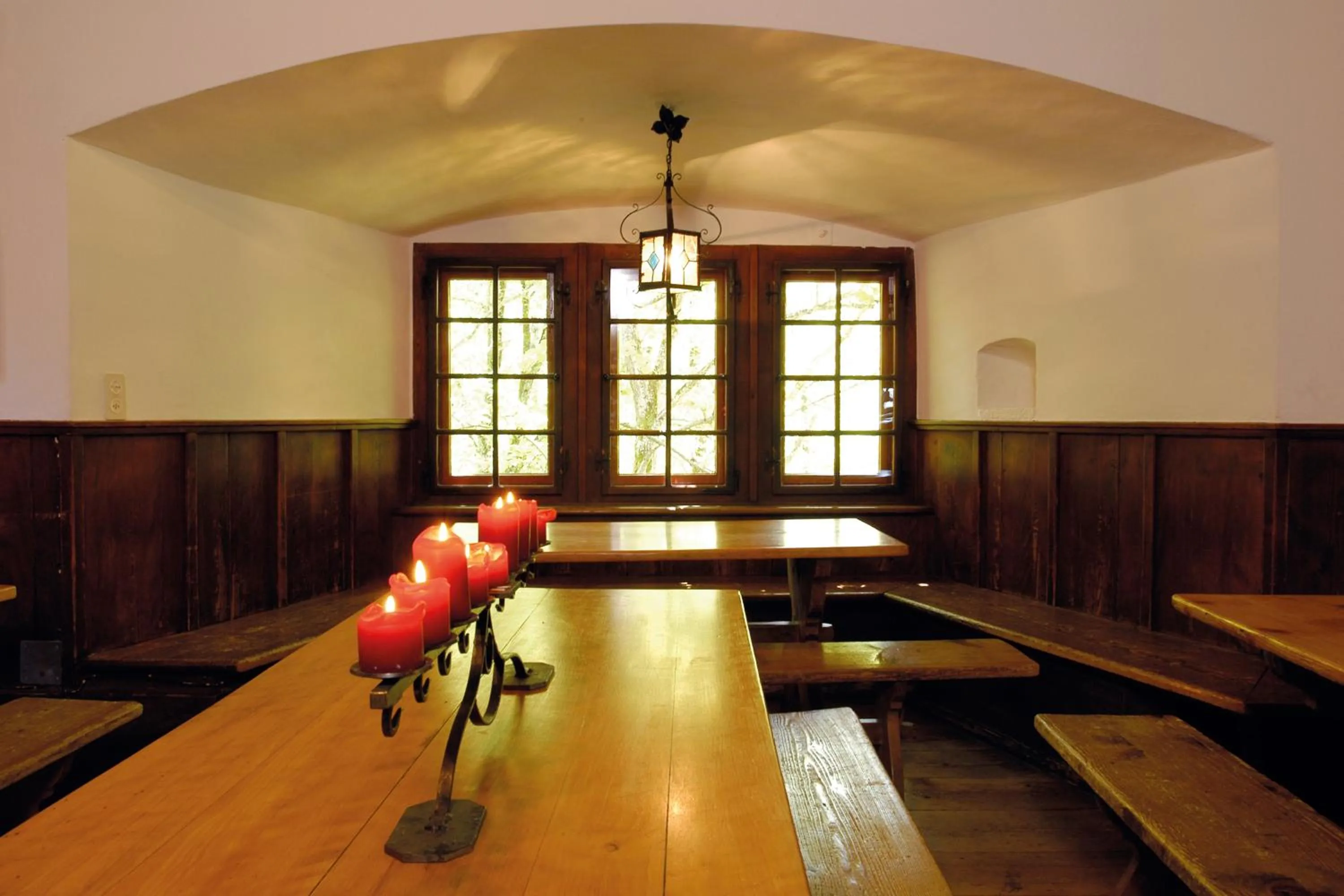 Restaurant/places to eat in Mariastein-Rotberg Youth Hostel
